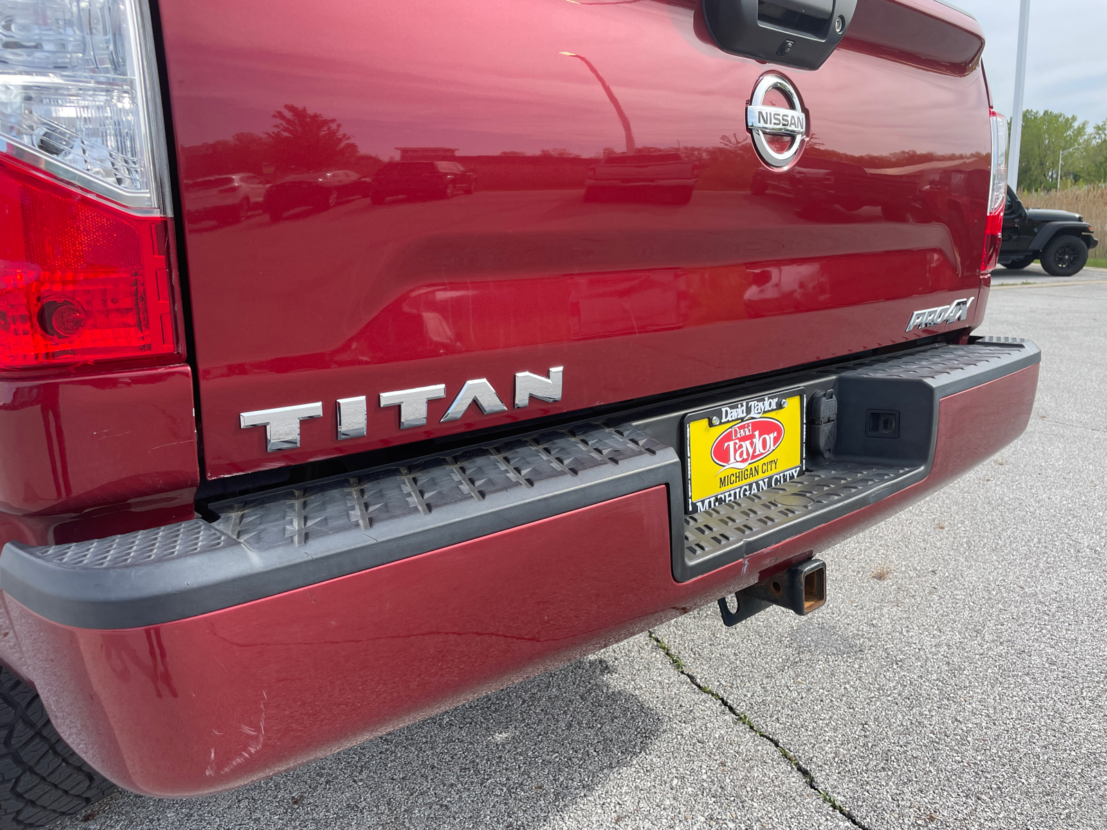 2018 Nissan Titan PRO-4X 42