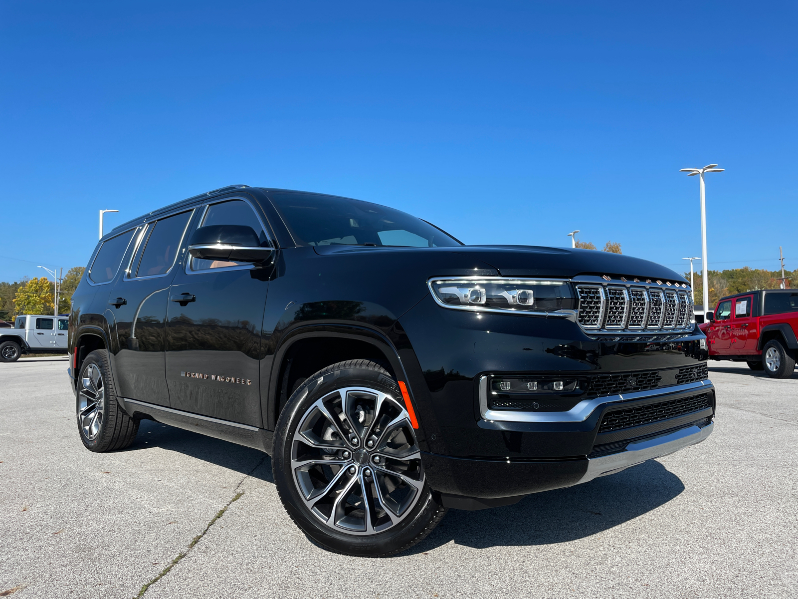 2023 Jeep Grand Wagoneer Series III 2