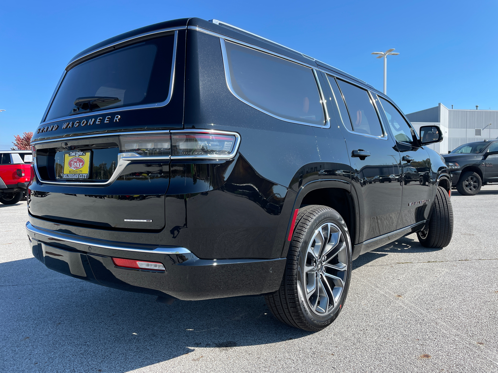 2023 Jeep Grand Wagoneer Series III 4