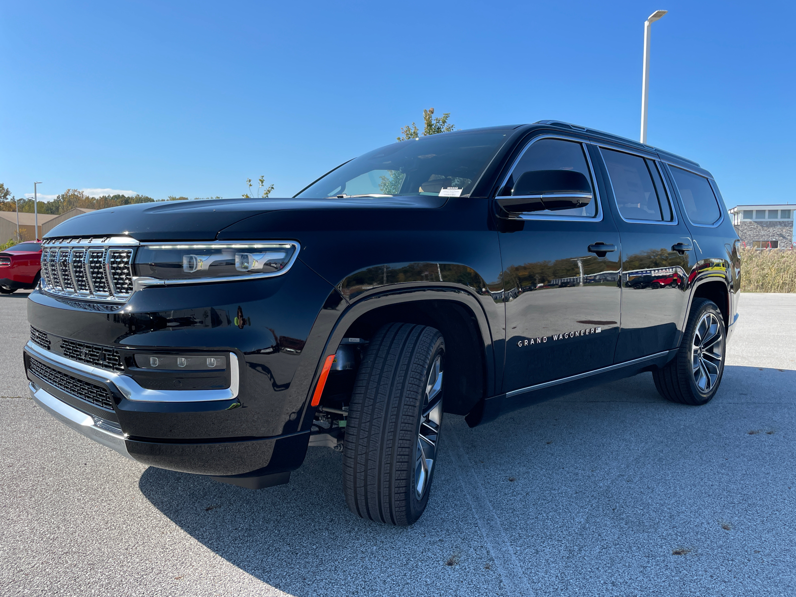 2023 Jeep Grand Wagoneer Series III 8