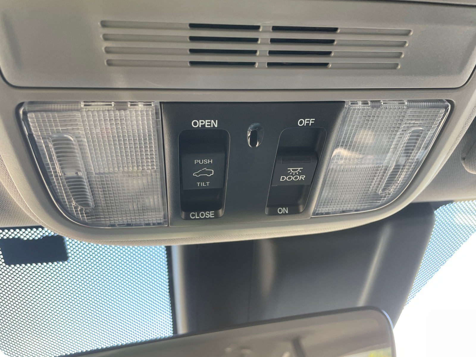 2018 Honda Odyssey EX-L 29