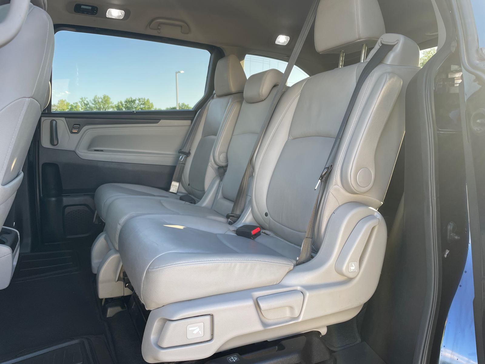2018 Honda Odyssey EX-L 34