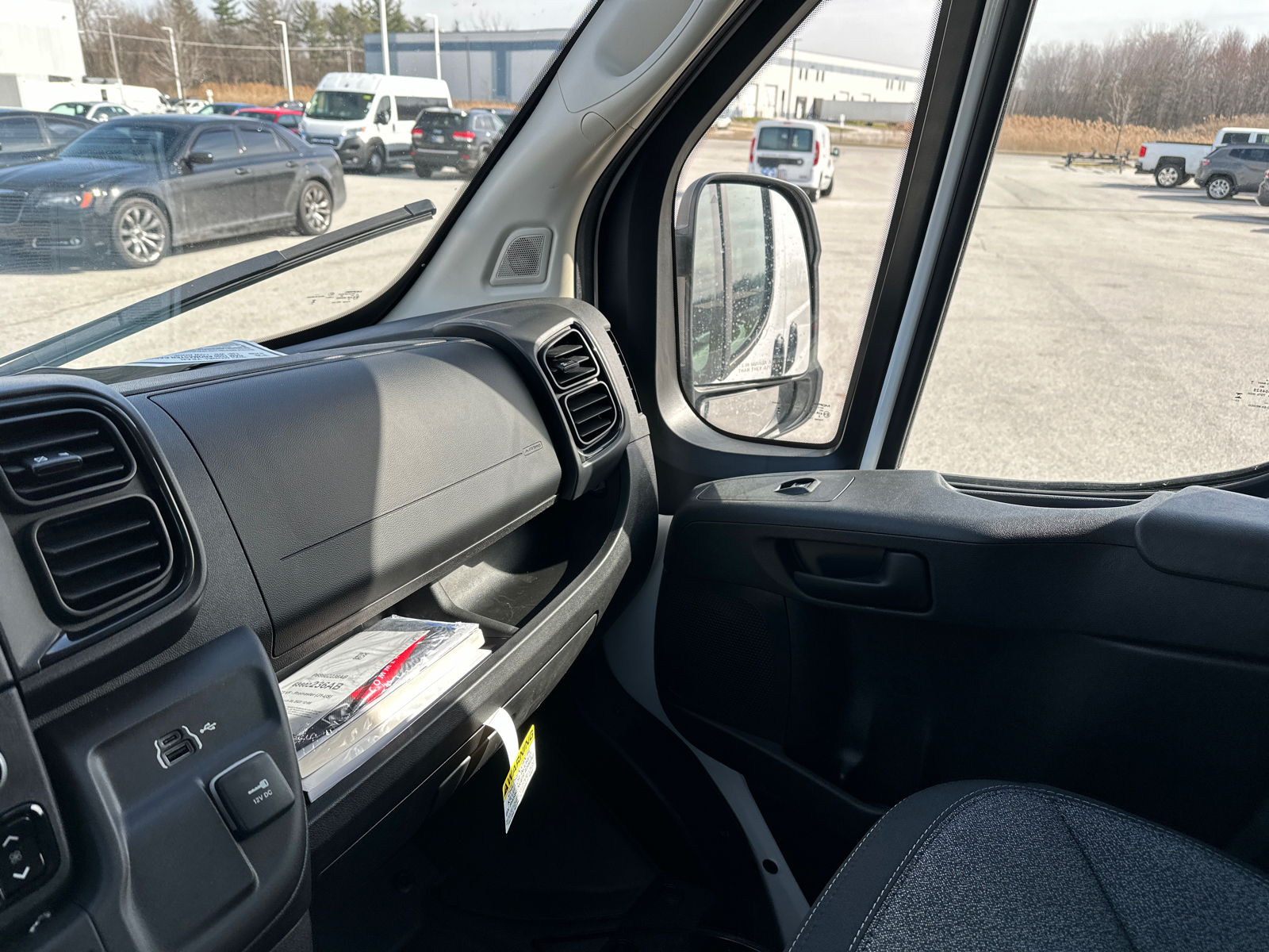 2023 Ram ProMaster 1500 Low Roof 19