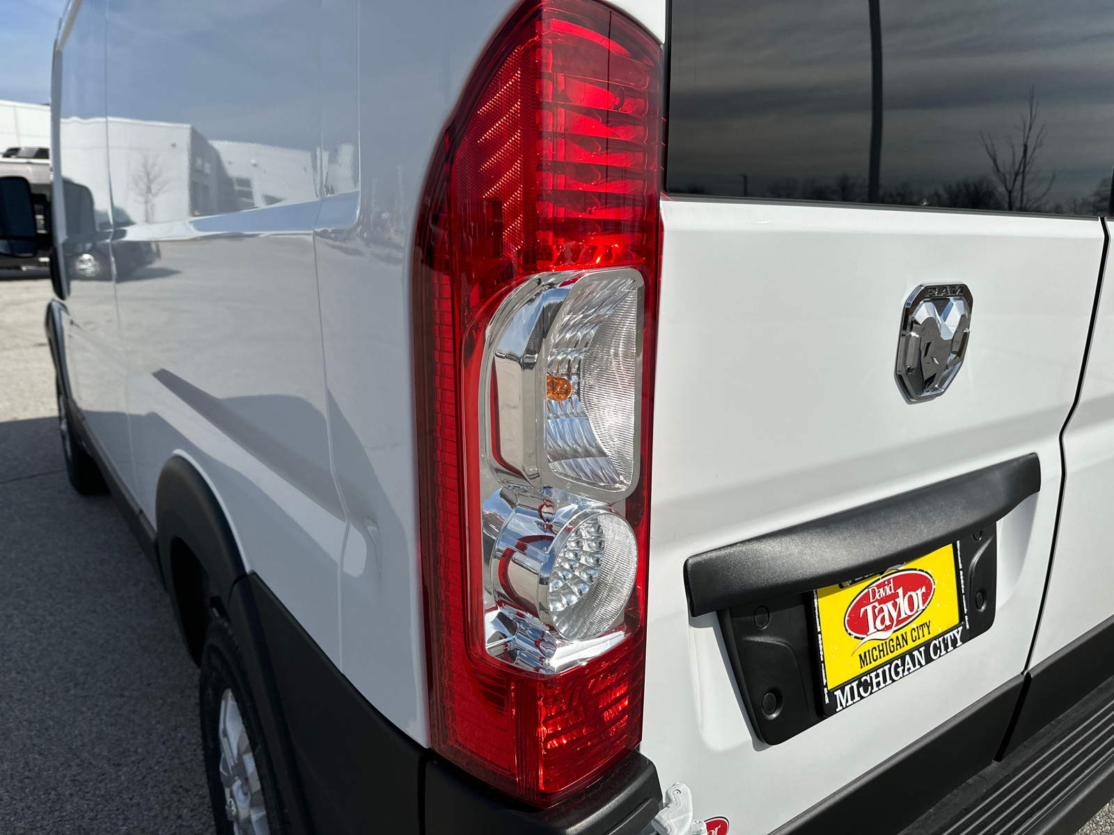 2023 Ram ProMaster 1500 Low Roof 38