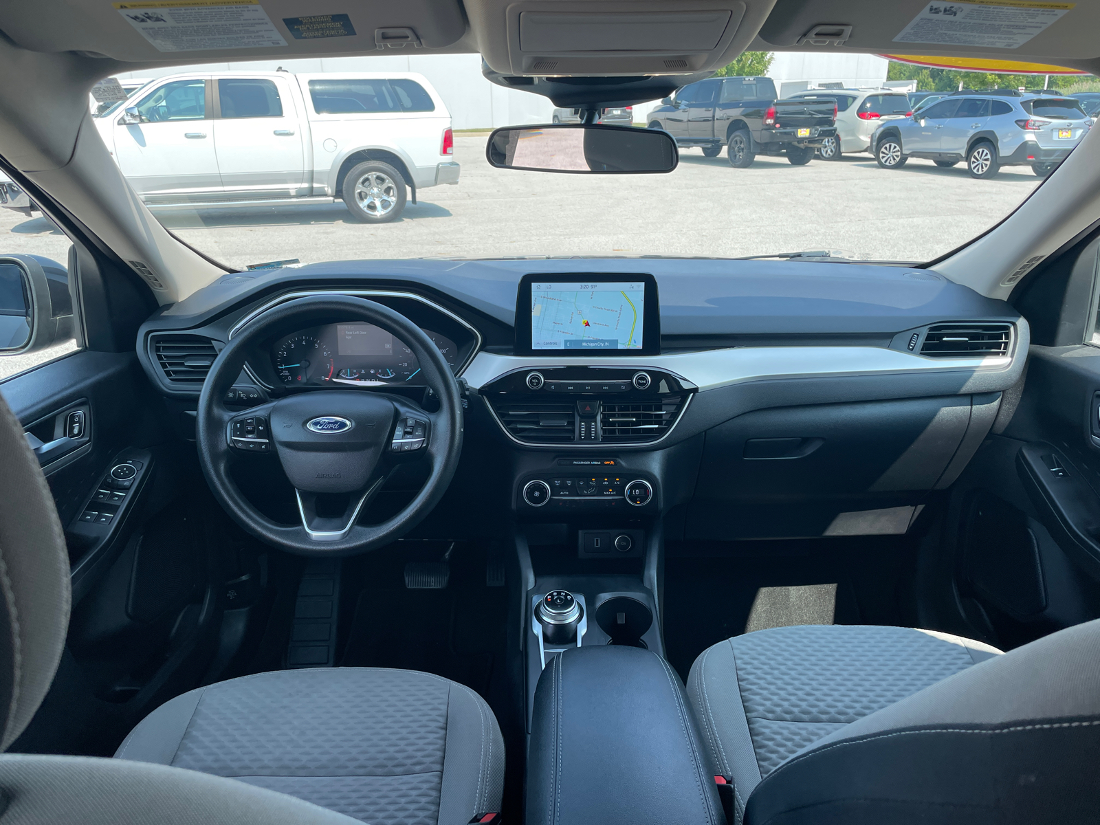 2020 Ford Escape SE 32