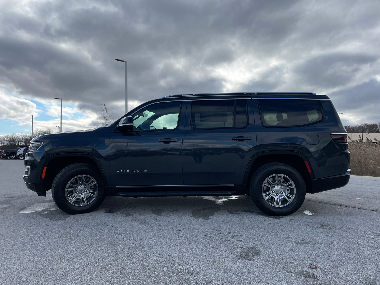 2024 Jeep Wagoneer Base 7