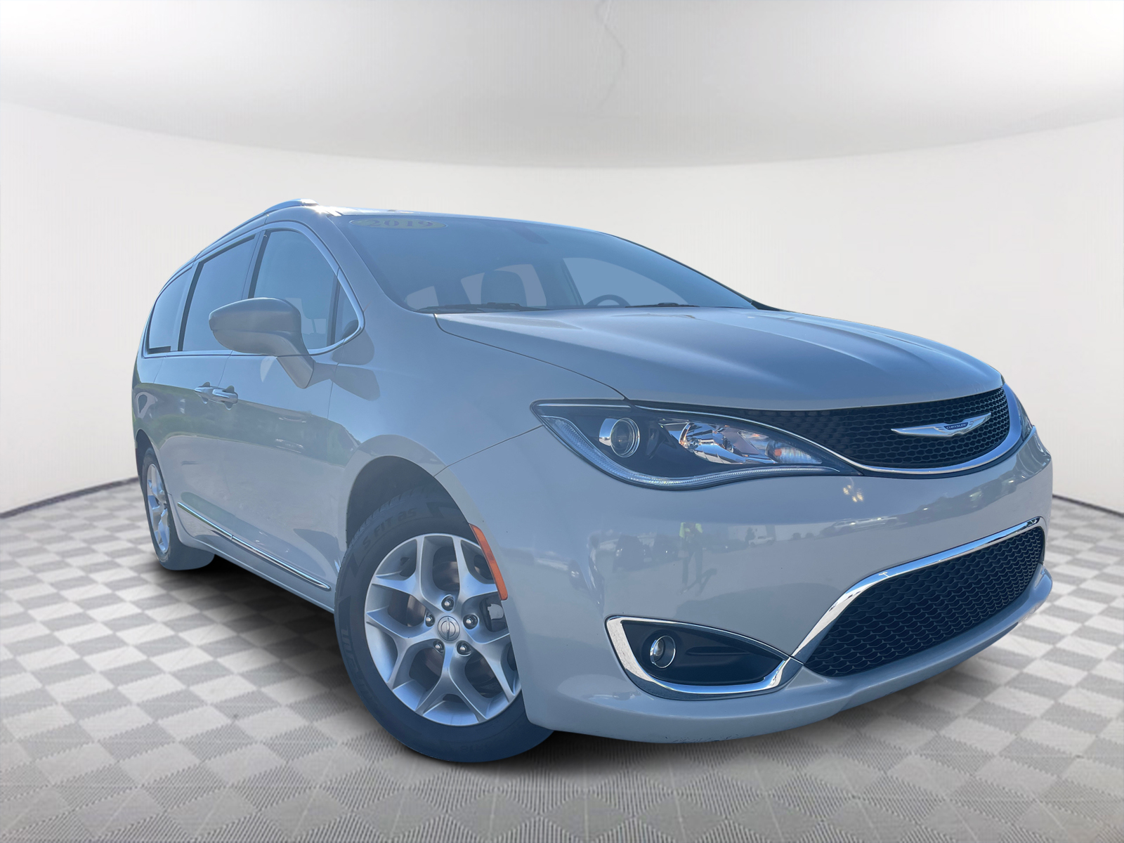 2019 Chrysler Pacifica Touring L Plus 1