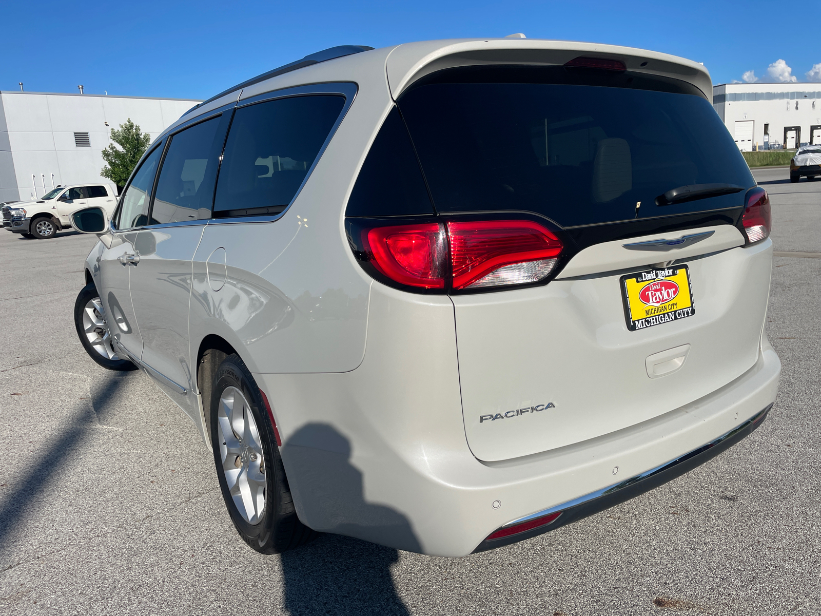 2019 Chrysler Pacifica Touring L Plus 6