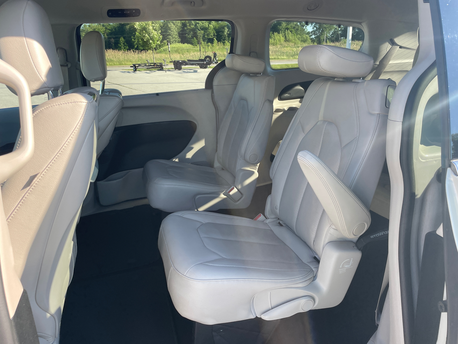 2019 Chrysler Pacifica Touring L Plus 33
