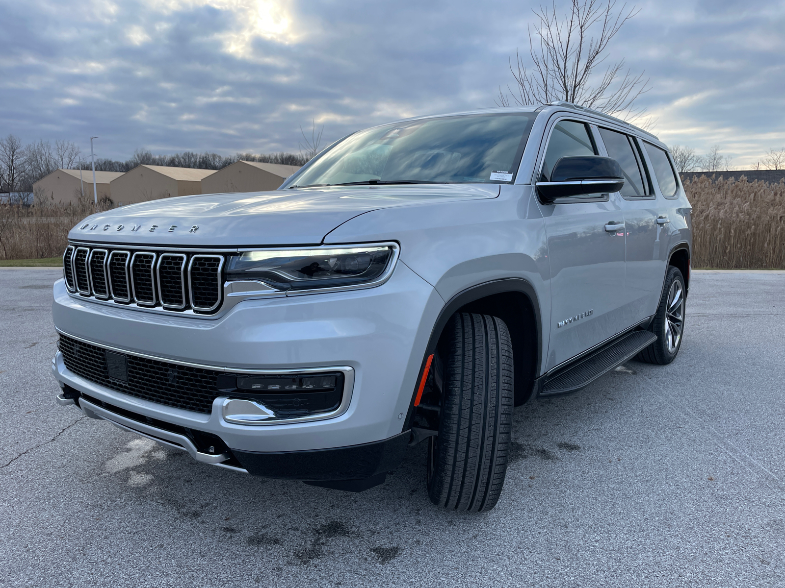 2024 Jeep Wagoneer Series II 8