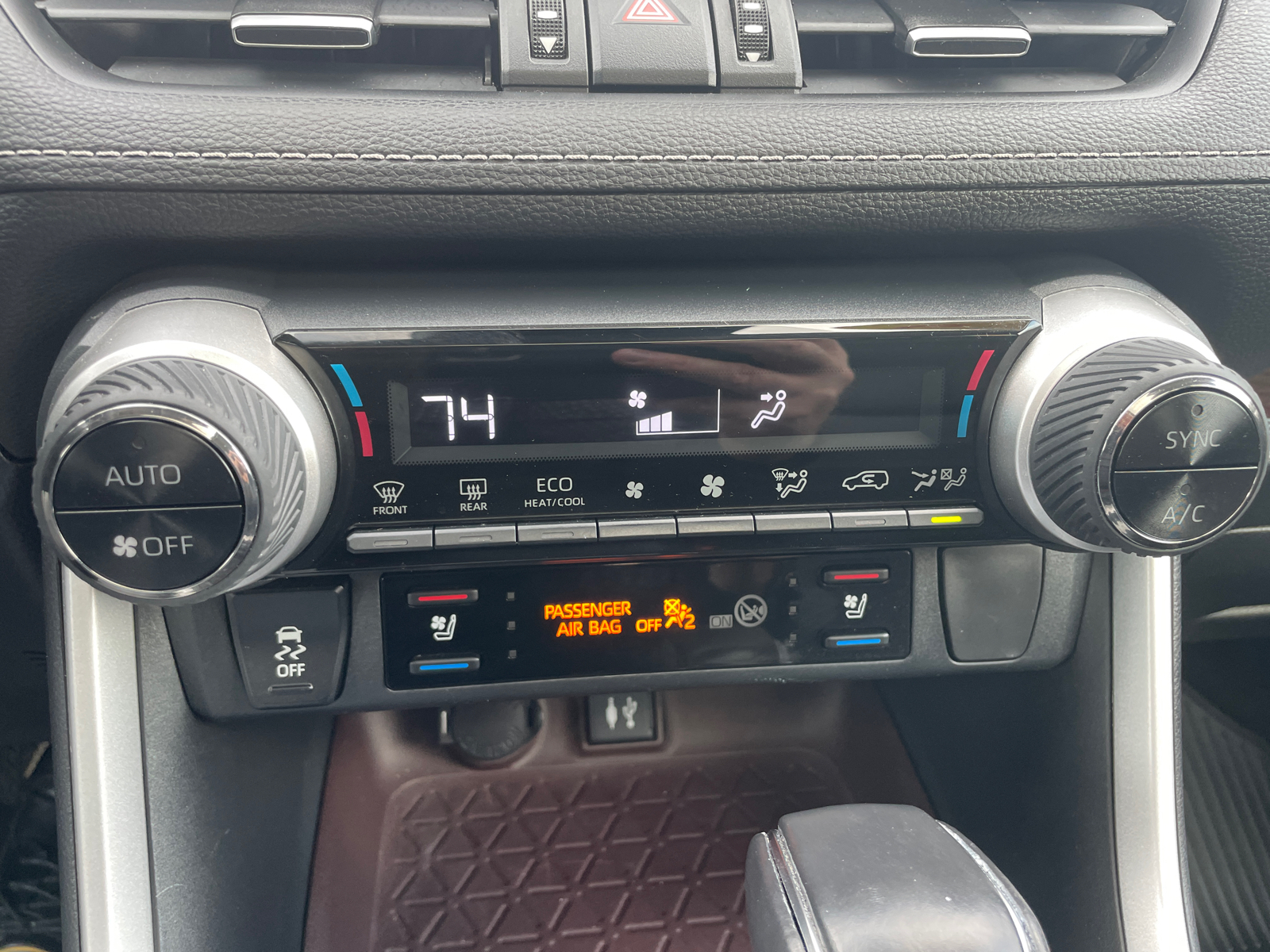 2019 Toyota RAV4 Limited 14