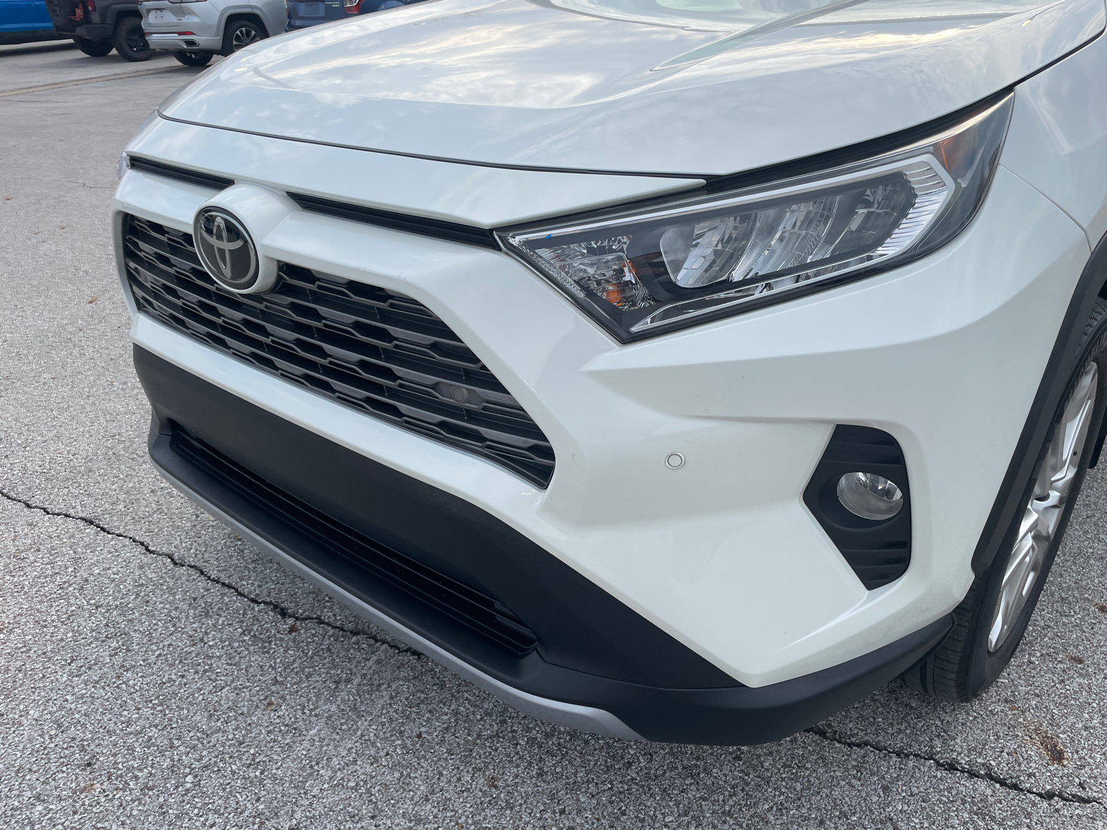 2019 Toyota RAV4 Limited 47