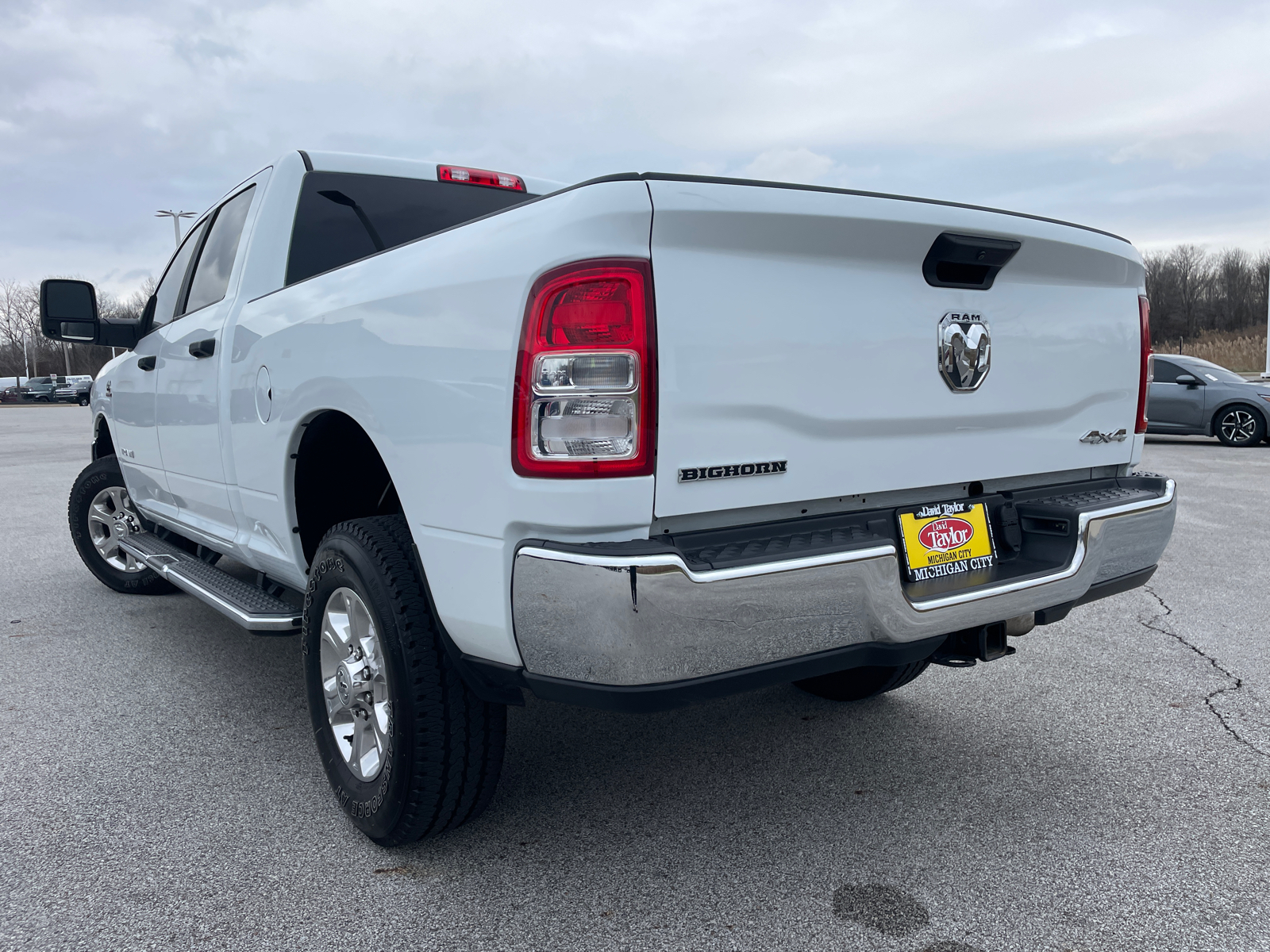 2023 Ram 2500 Big Horn 4x4 Crew Cab 64 Box 5