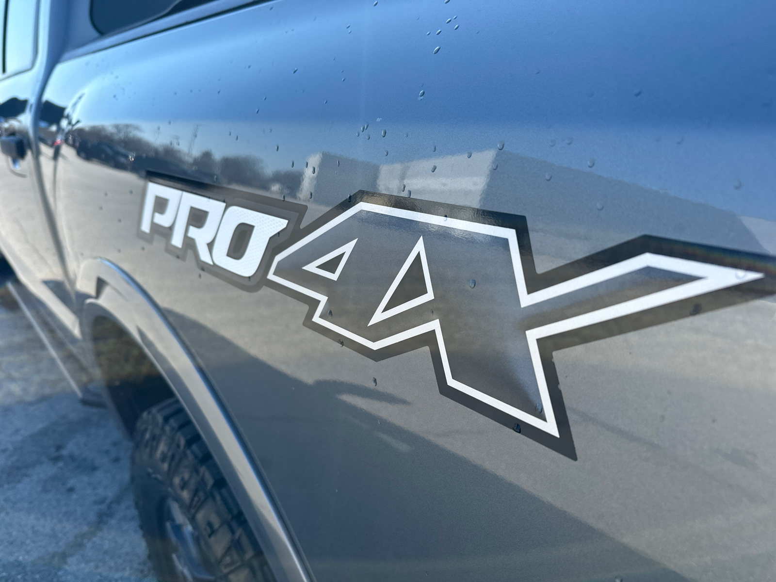 2017 Nissan Titan PRO-4X 47