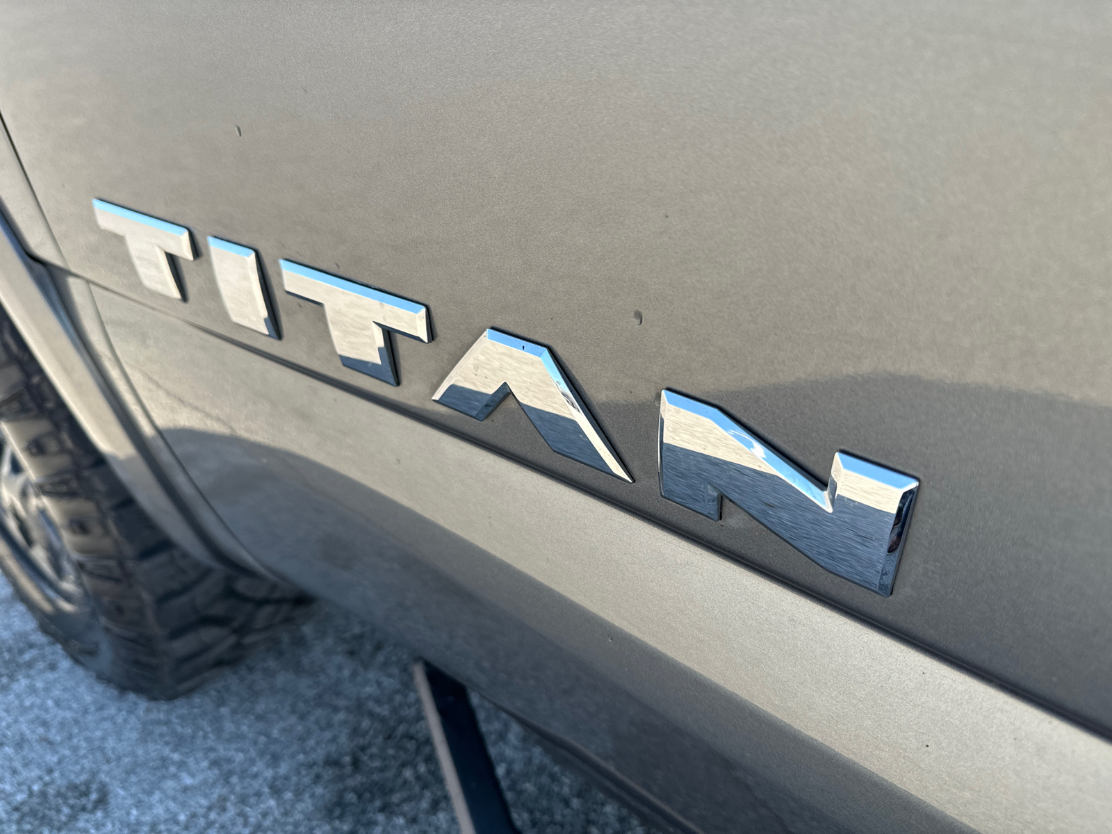 2017 Nissan Titan PRO-4X 49