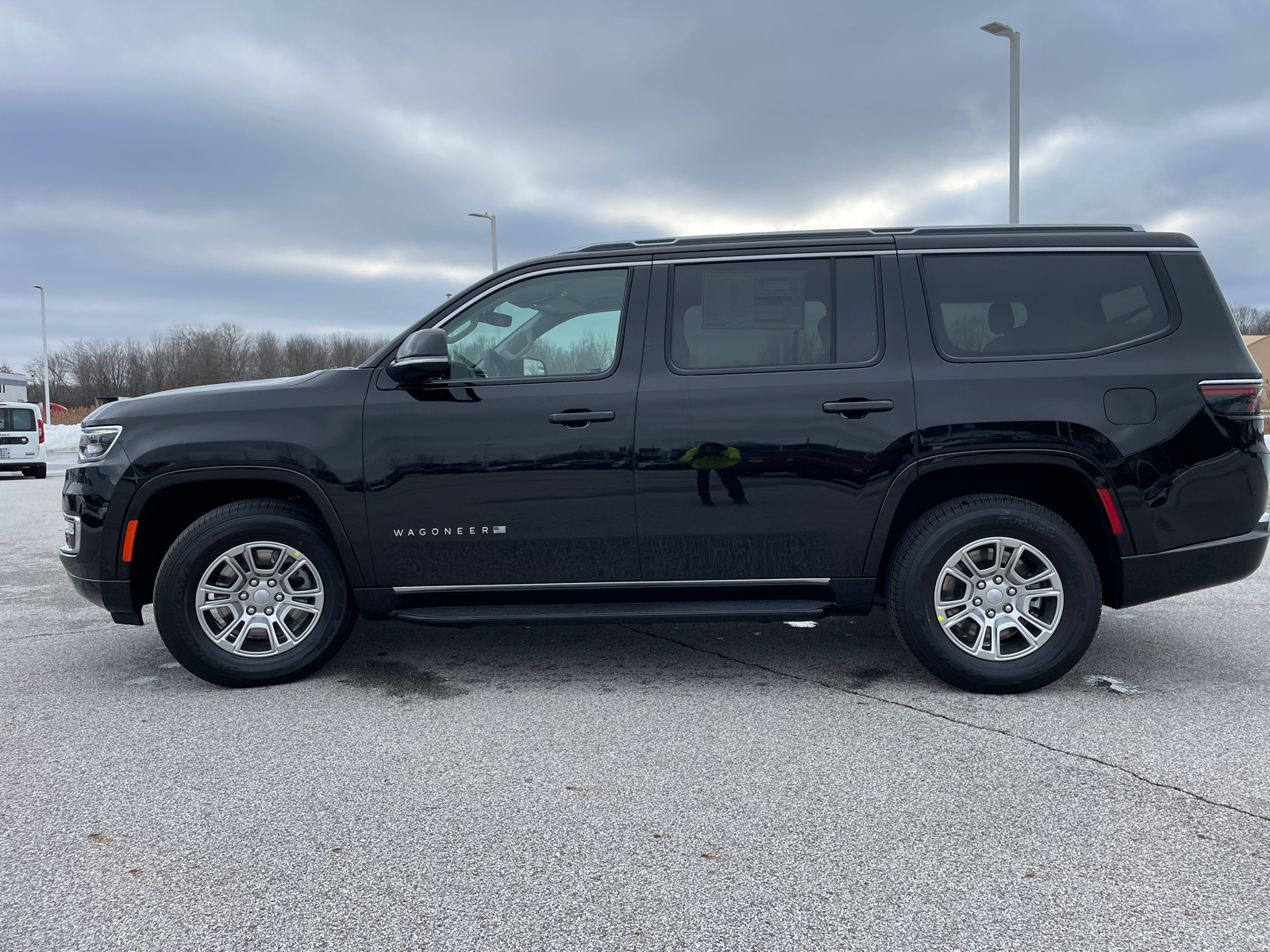 2024 Jeep Wagoneer Base 7