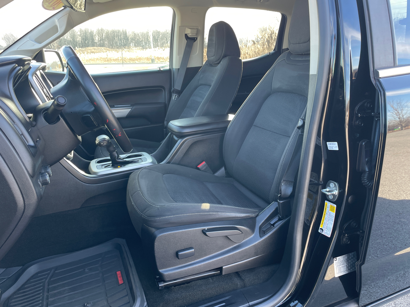 2018 Chevrolet Colorado 4WD LT Crew Cab 128.3 9