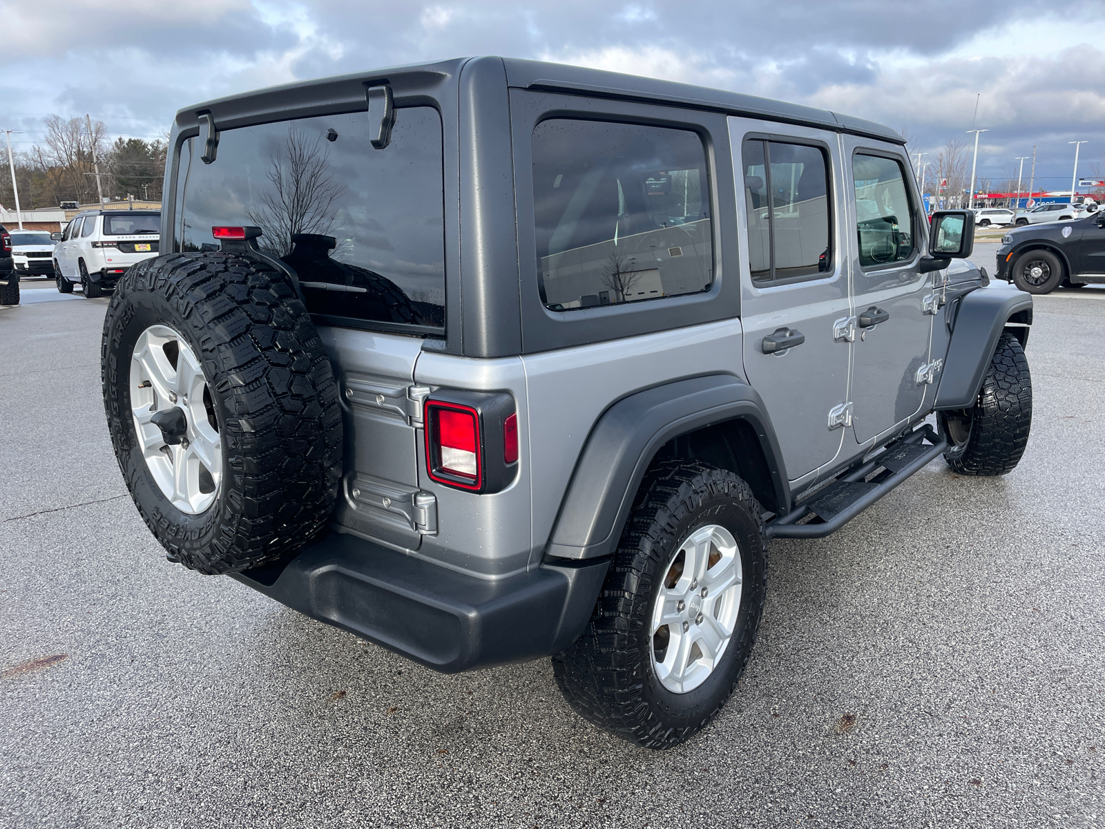 2020 Jeep Wrangler Unlimited Sport S 3