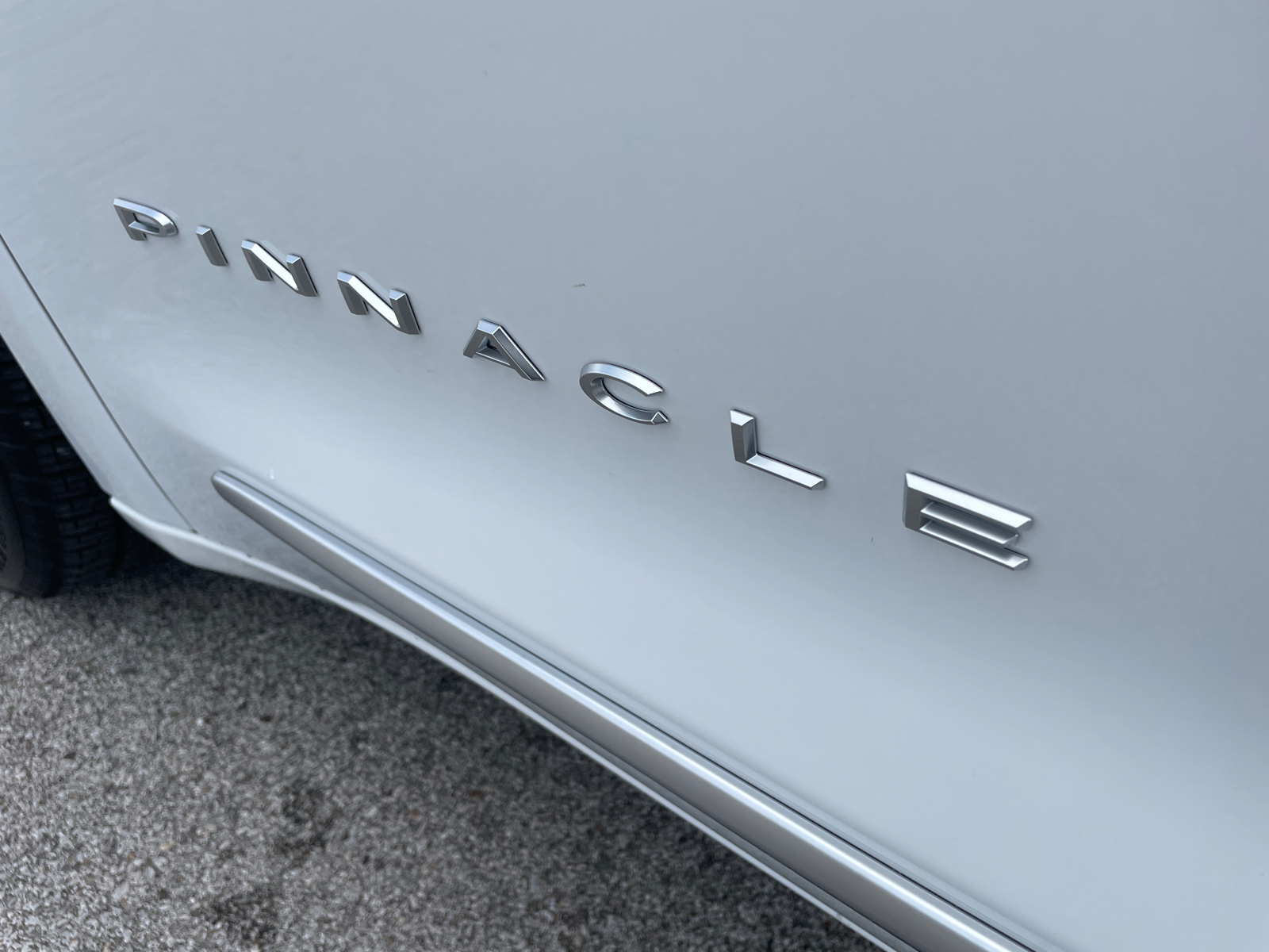 2024 Chrysler Pacifica Pinnacle 55