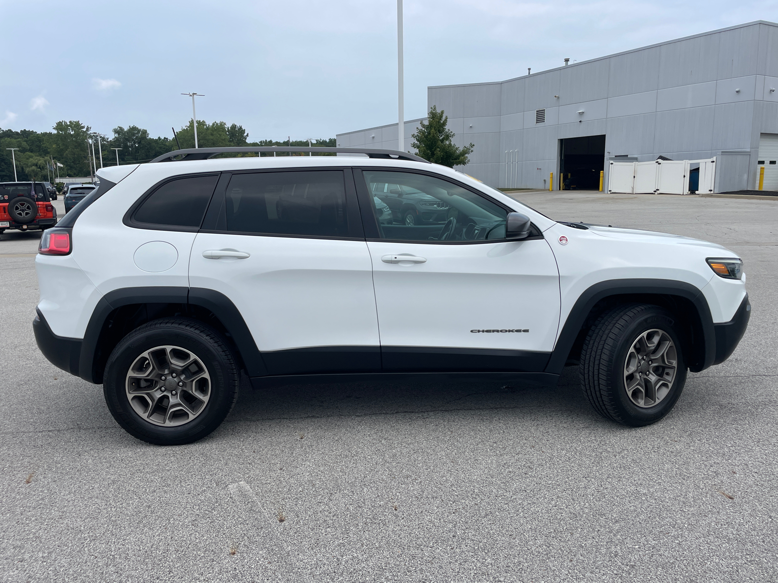 2020 Jeep Cherokee Trailhawk 3