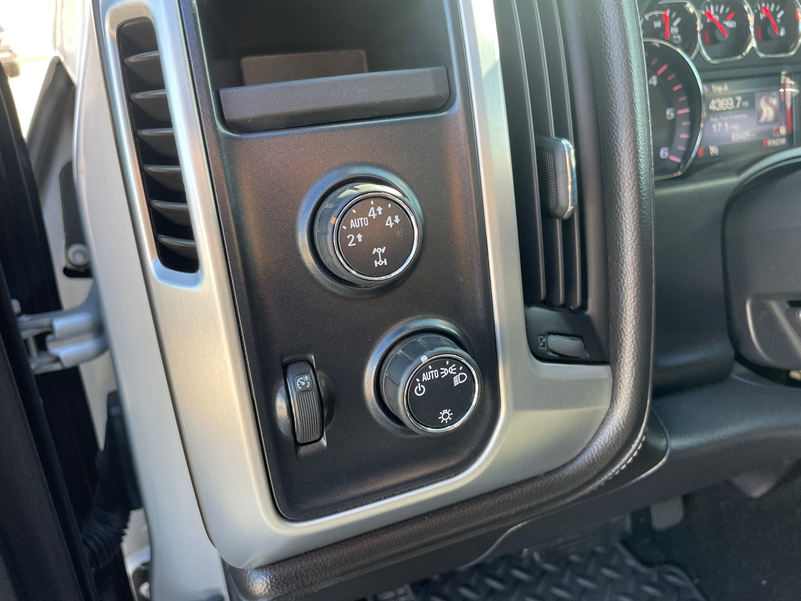 2014 GMC Sierra 1500 SLE 27