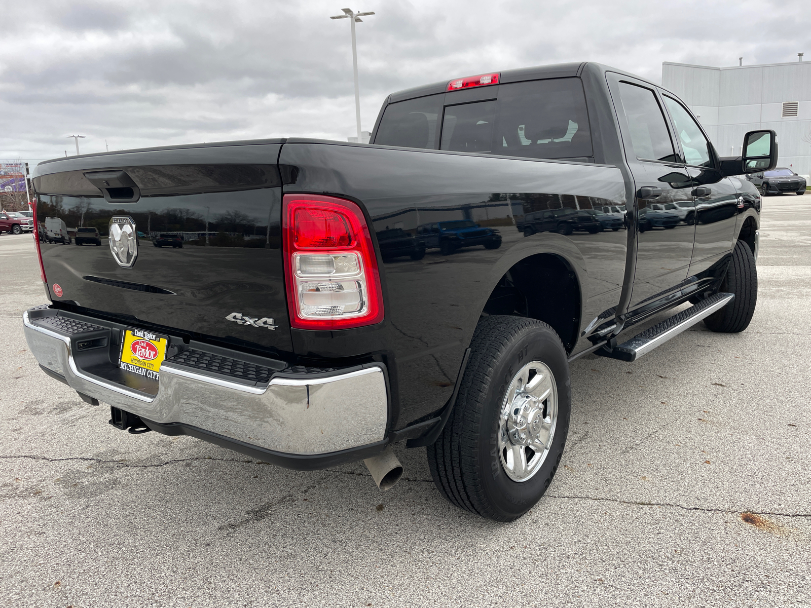 2023 Ram 2500 Tradesman 4x4 Crew Cab 64 Box 3