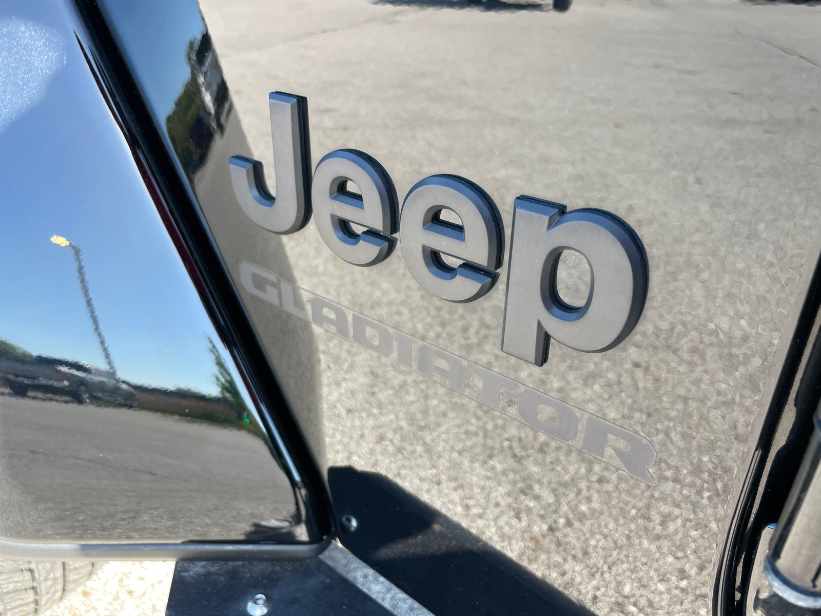 2022 Jeep Gladiator Sport 42