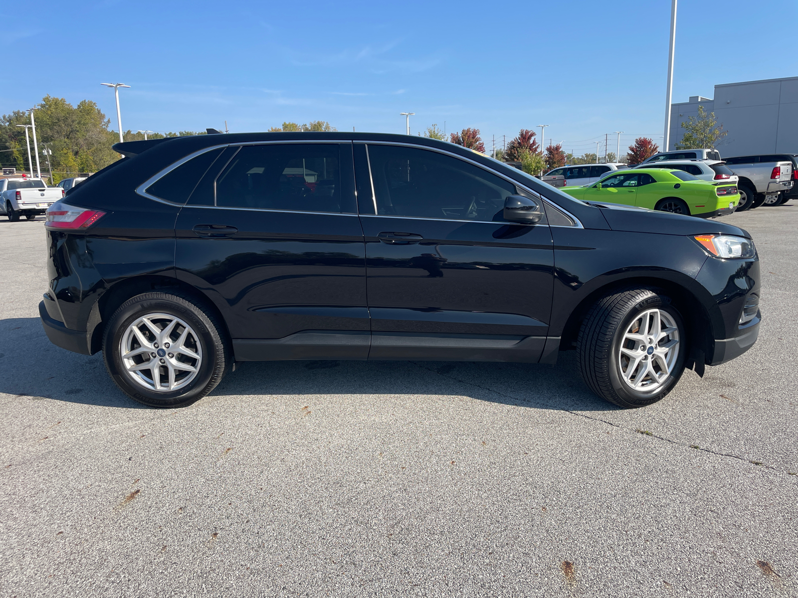 2021 Ford Edge SEL 2