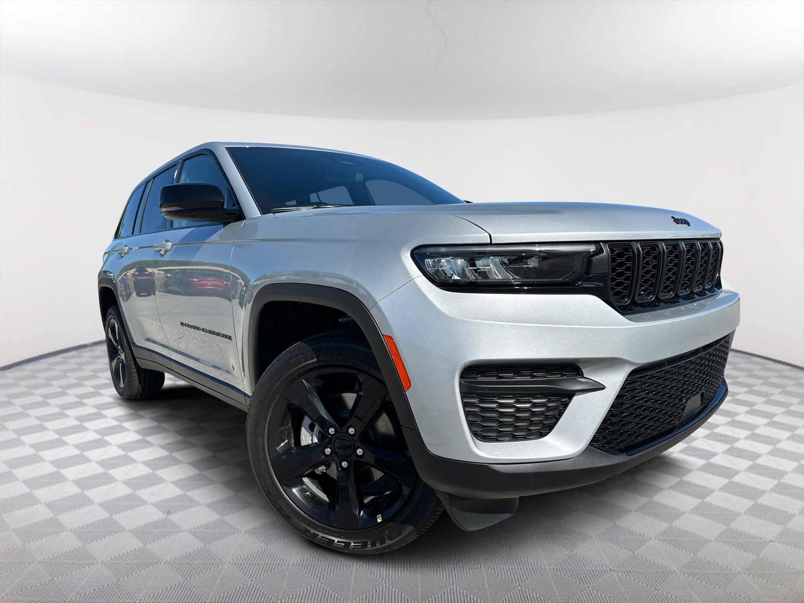 2024 Jeep Grand Cherokee Altitude 1