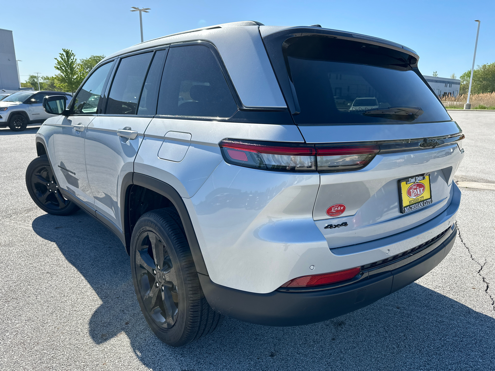 2024 Jeep Grand Cherokee Altitude 6