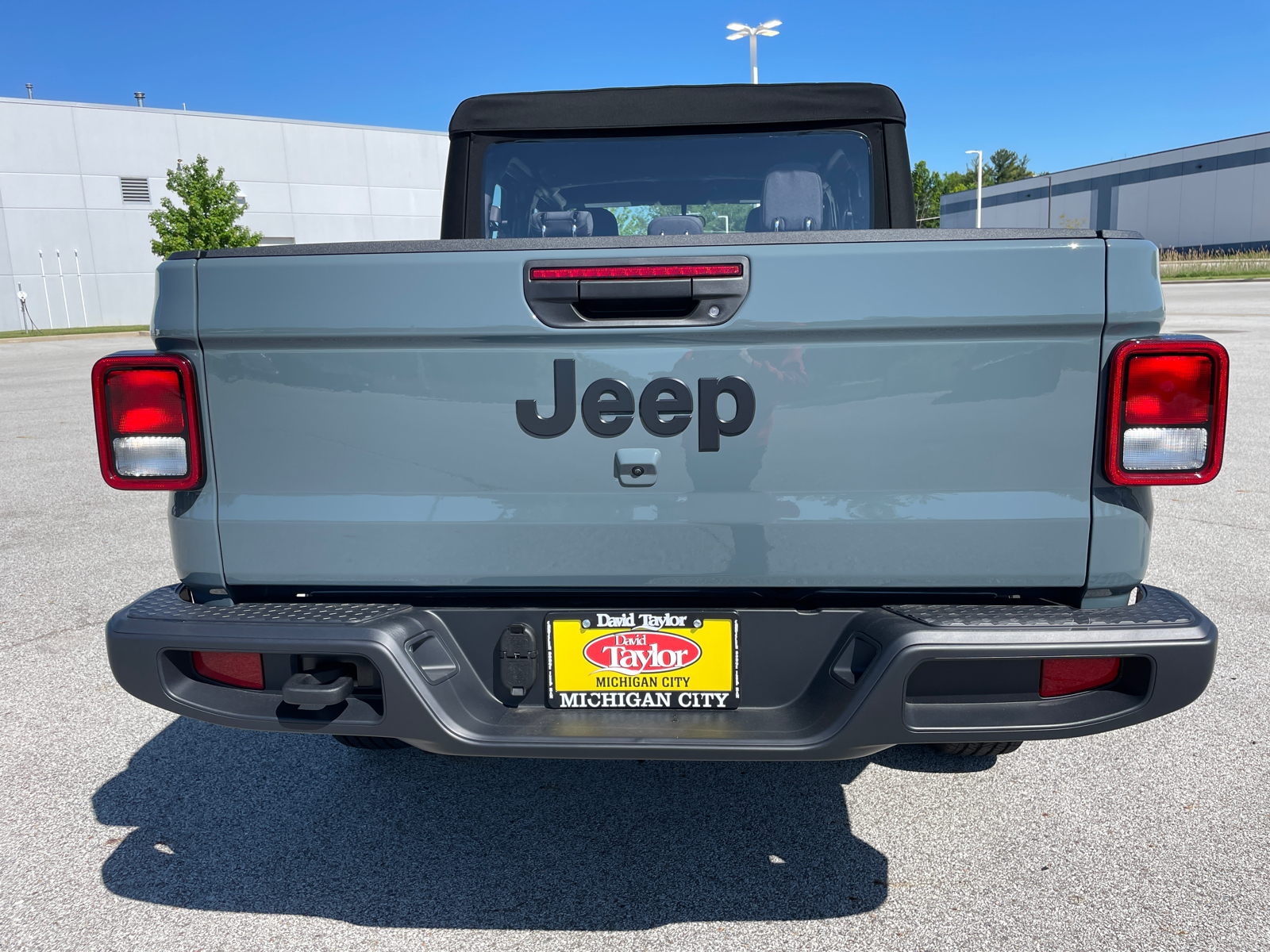 2024 Jeep Gladiator Sport 5