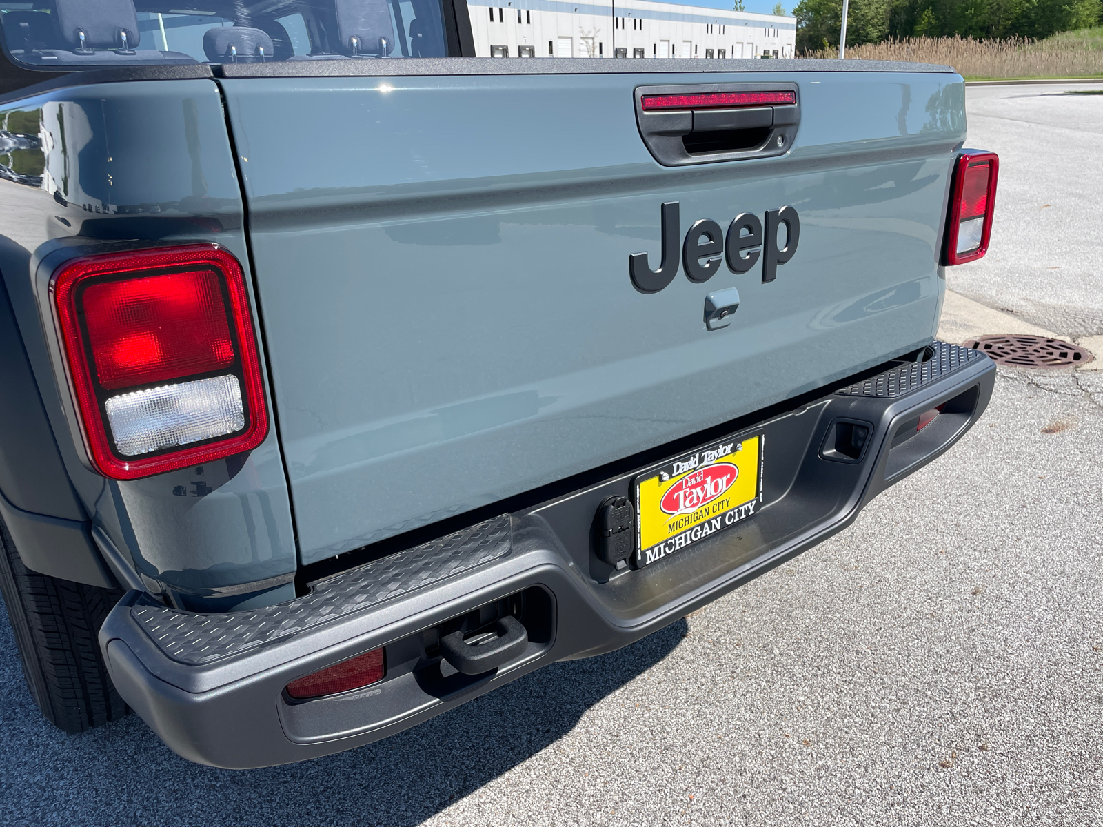 2024 Jeep Gladiator Sport 42