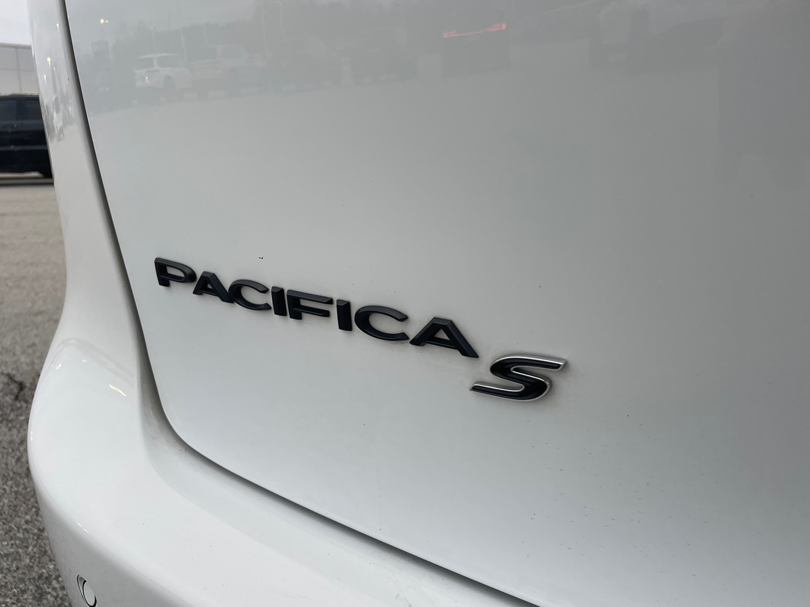 2023 Chrysler Pacifica Touring L 34