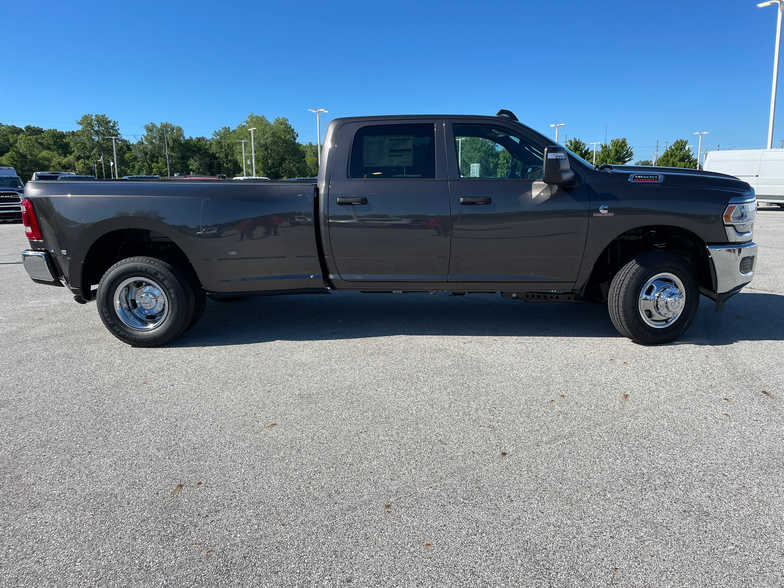 2024 Ram 3500 Tradesman 3