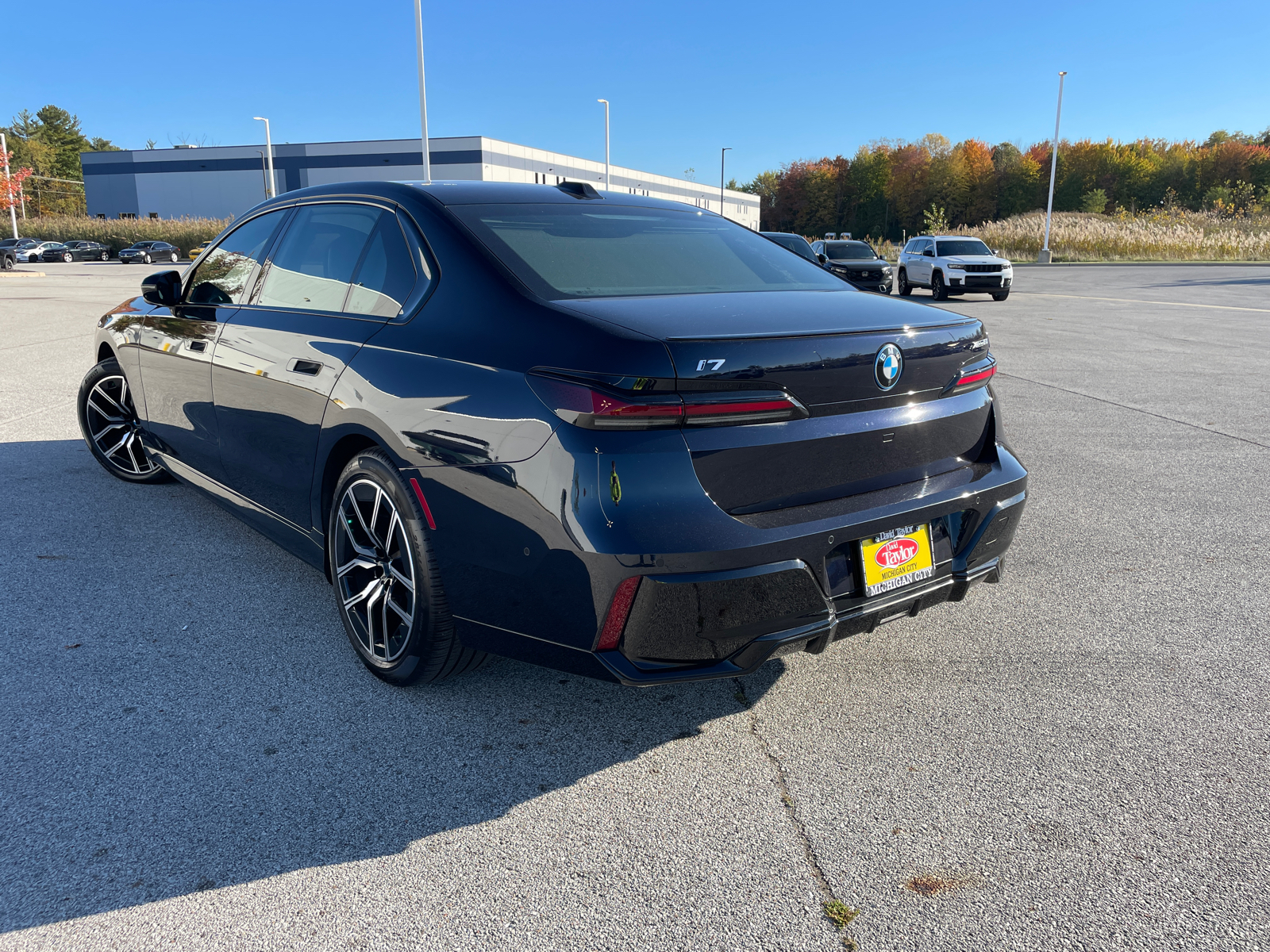 2023 BMW i7 xDrive60 5