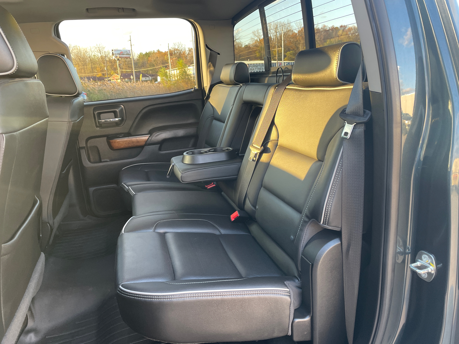 2018 Chevrolet Silverado 3500HD High Country 4WD Crew Cab 153.7 37