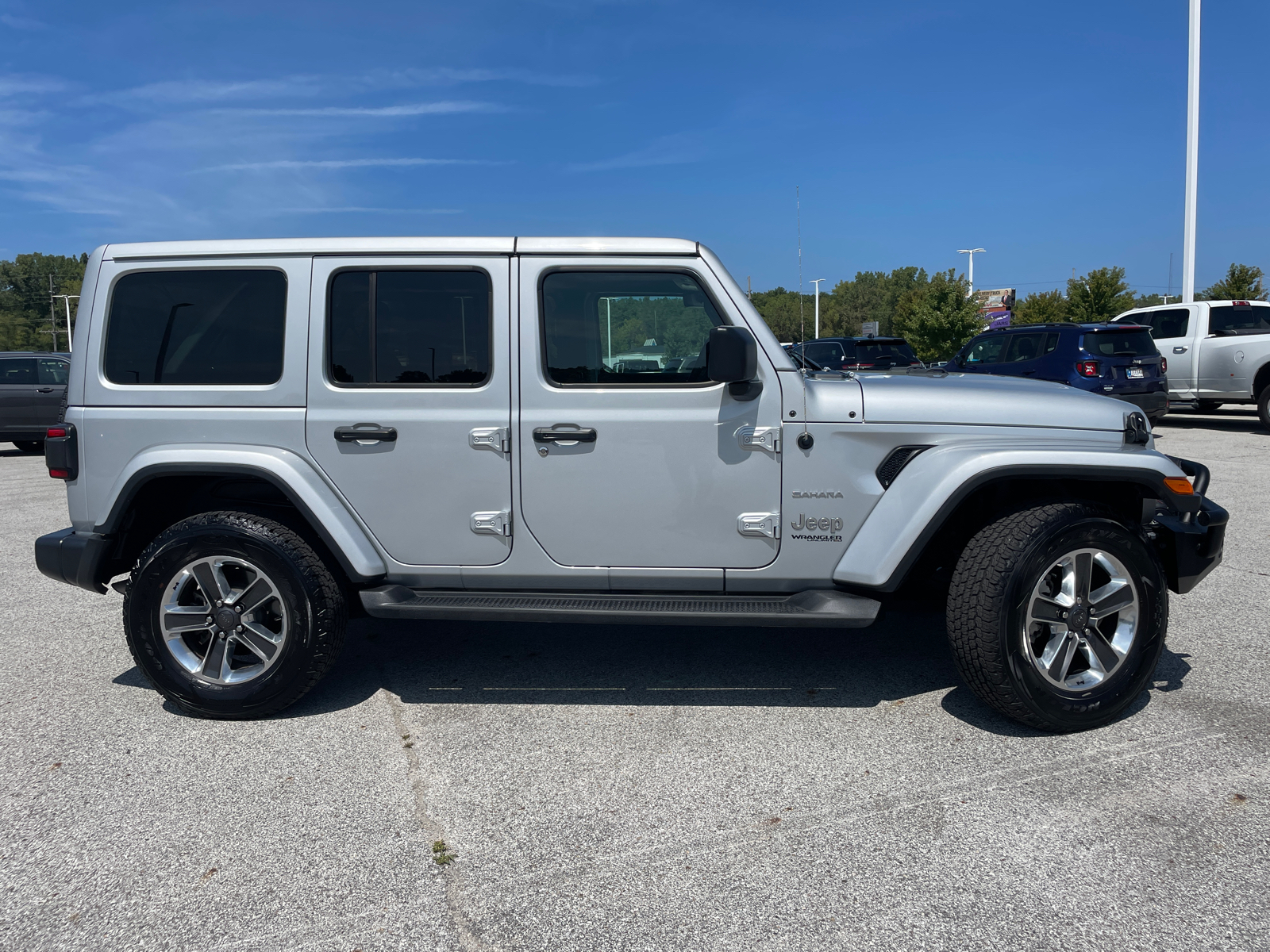 2022 Jeep Wrangler Unlimited Sahara 3