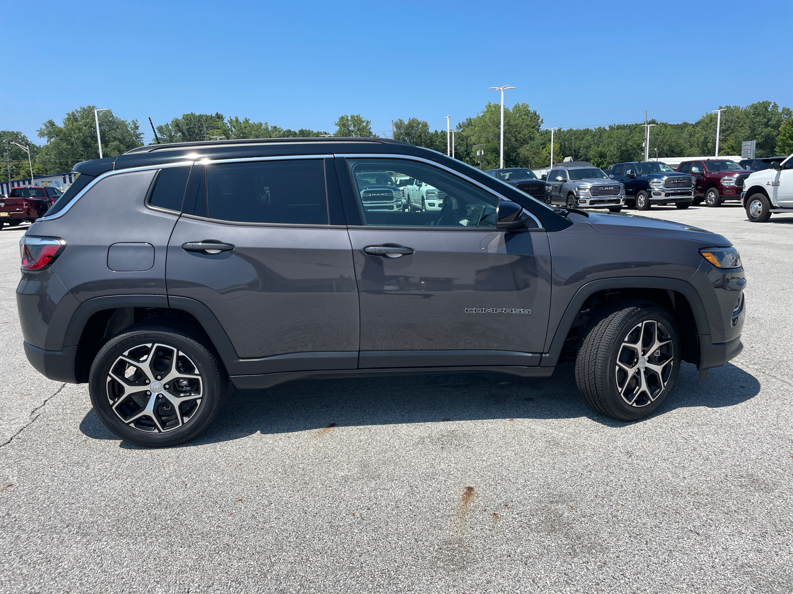 2024 Jeep Compass Limited 3