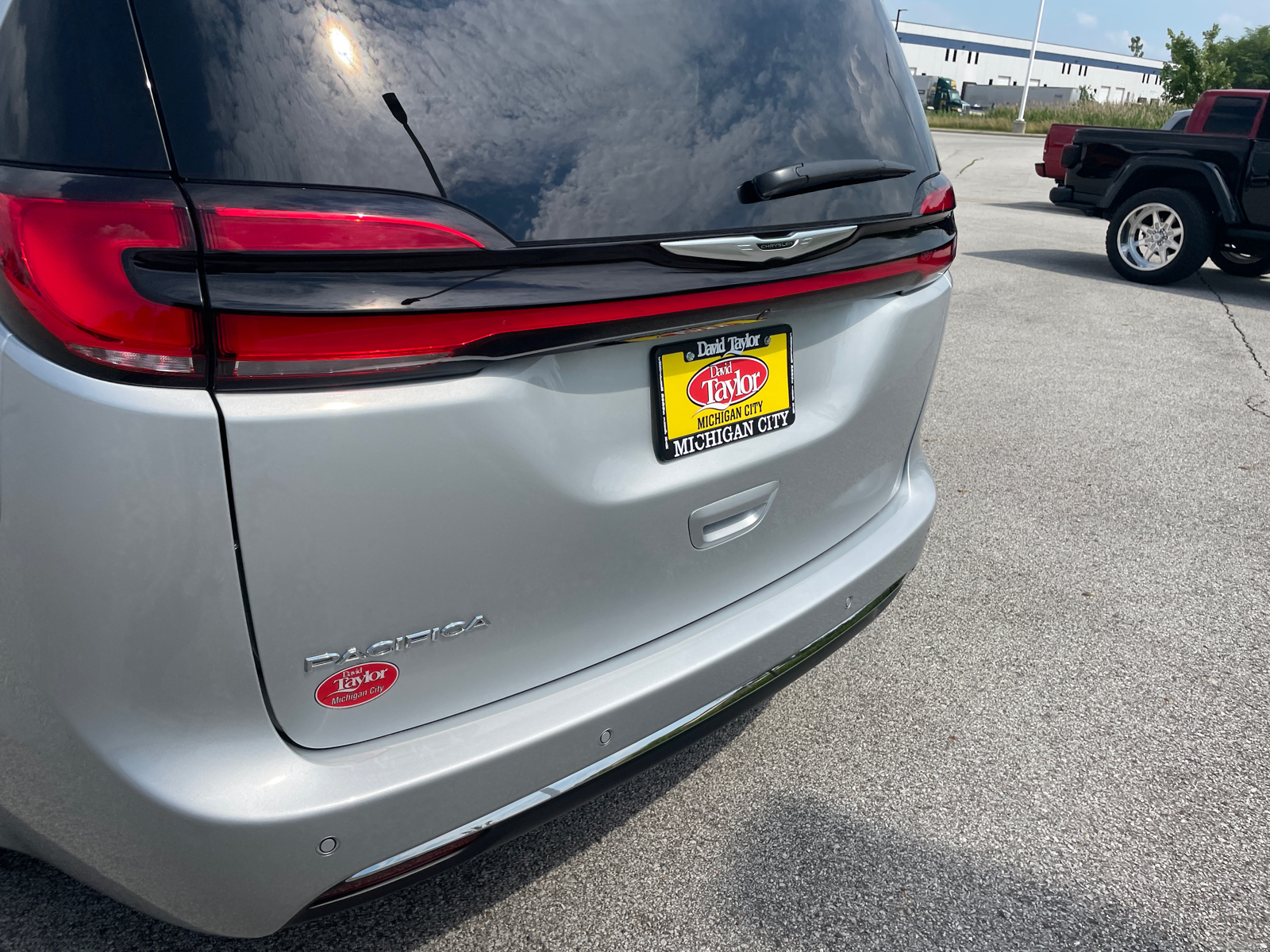 2024 Chrysler Pacifica Touring L 42