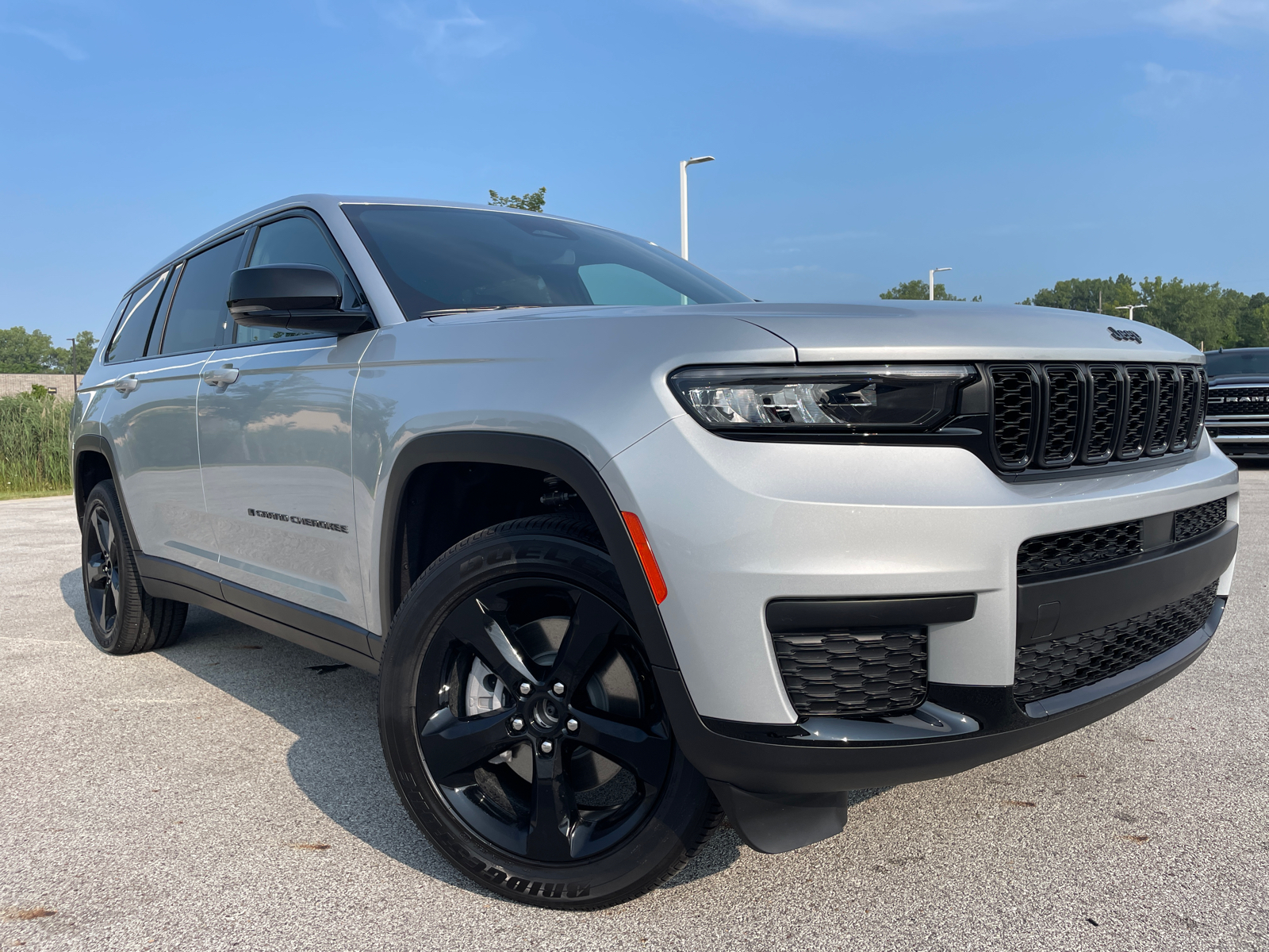 2024 Jeep Grand Cherokee L Altitude X 2