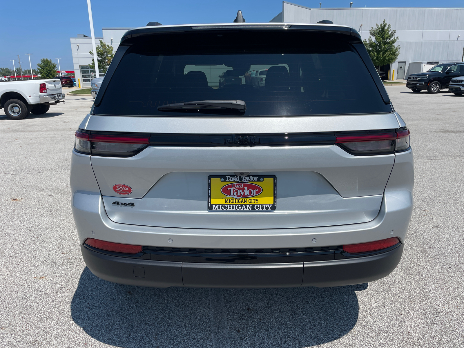 2024 Jeep Grand Cherokee Altitude X 5