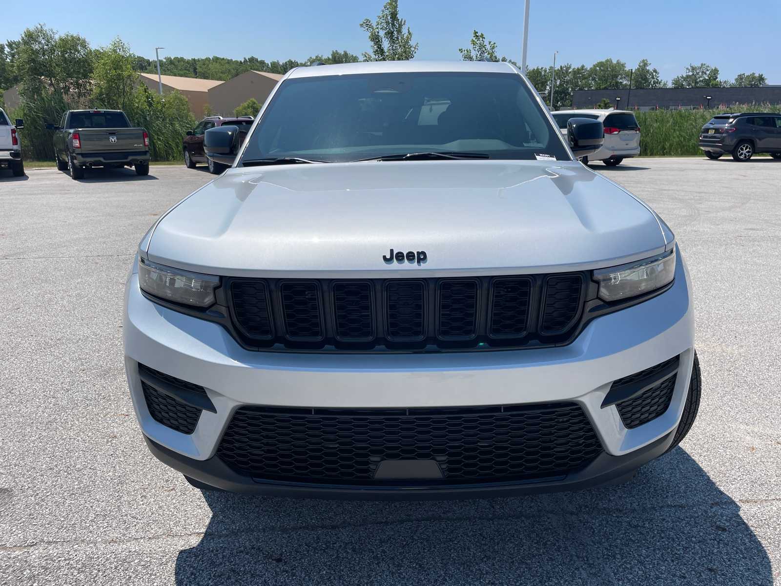 2024 Jeep Grand Cherokee Altitude X 9