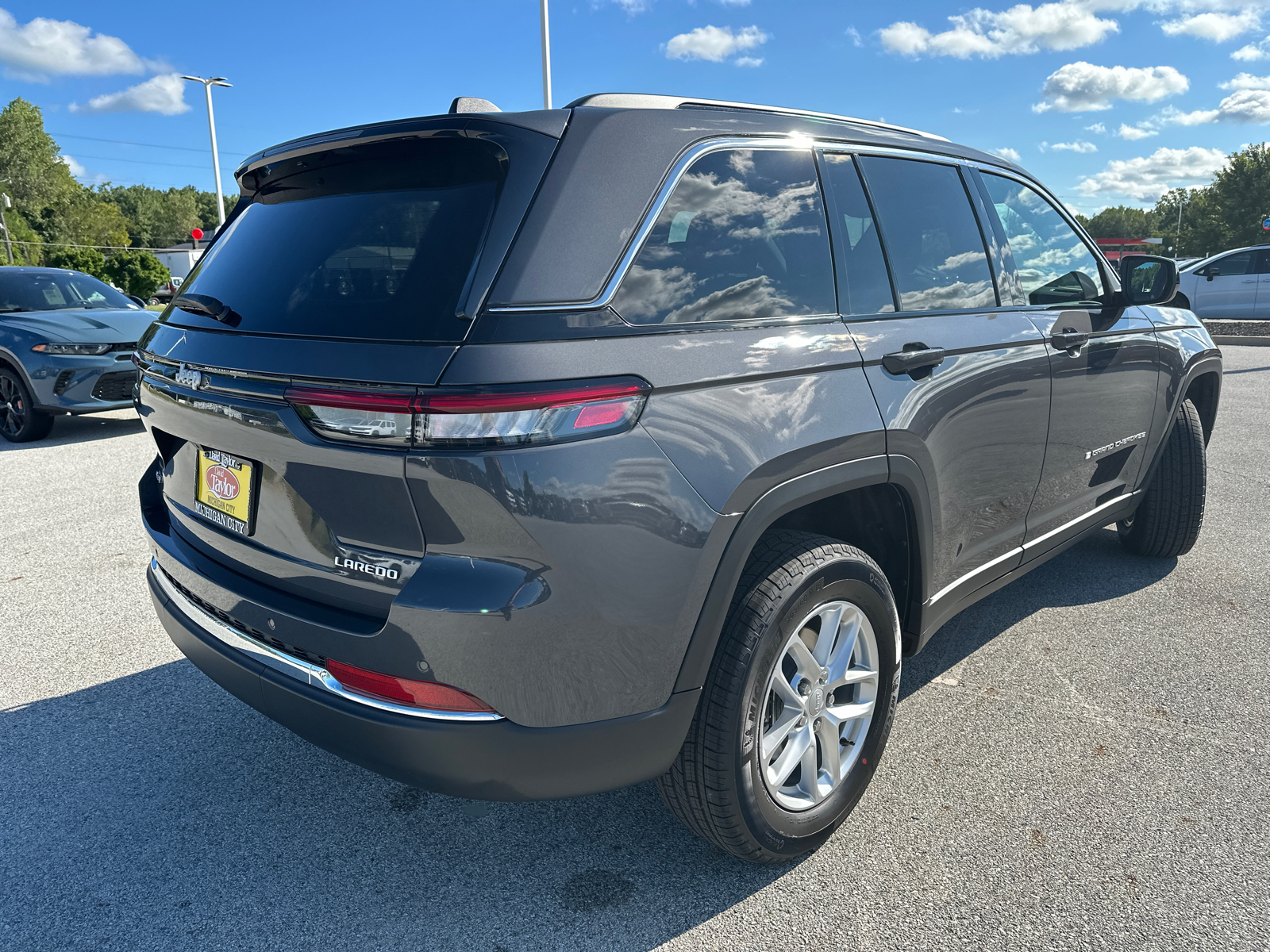 2024 Jeep Grand Cherokee Laredo 4