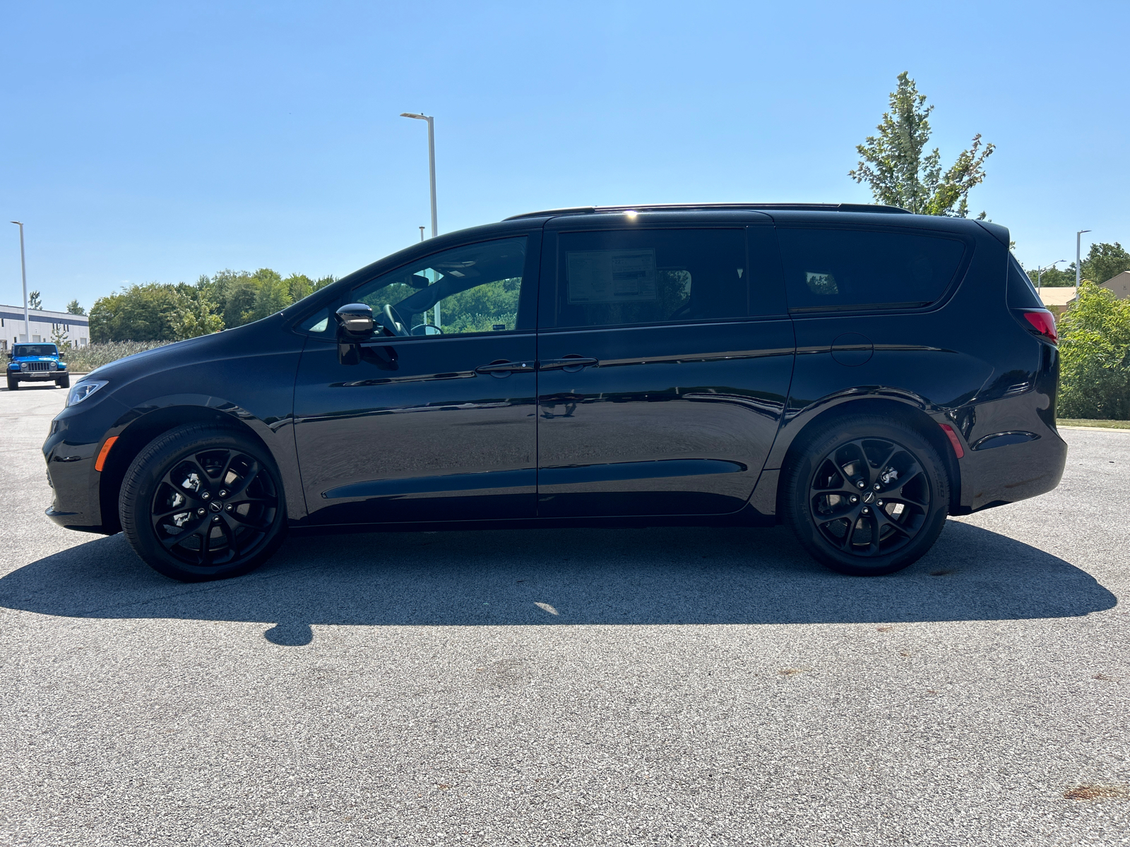 2024 Chrysler Pacifica Touring L 7