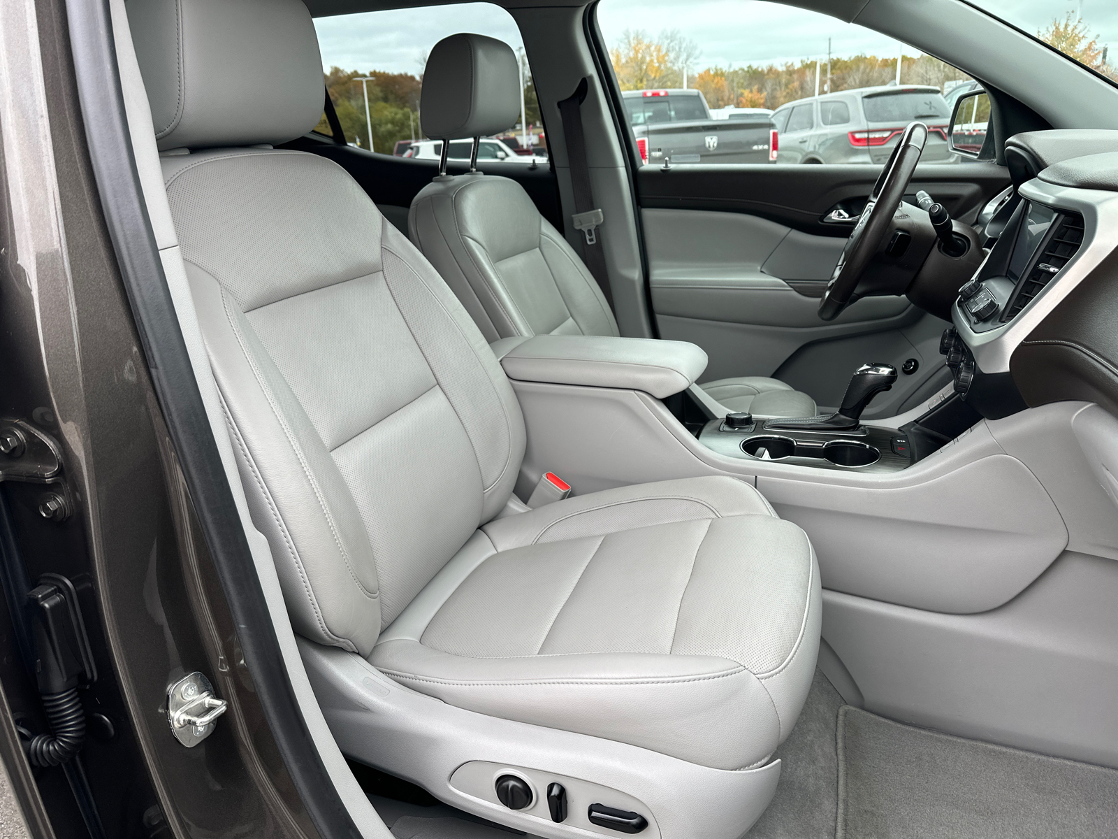 2019 GMC Acadia SLT 40