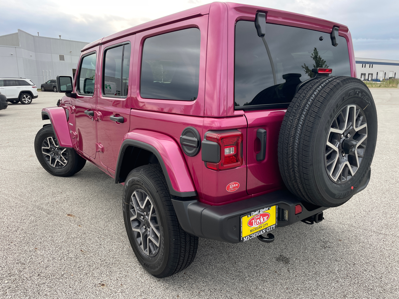 2024 Jeep Wrangler Sahara 5