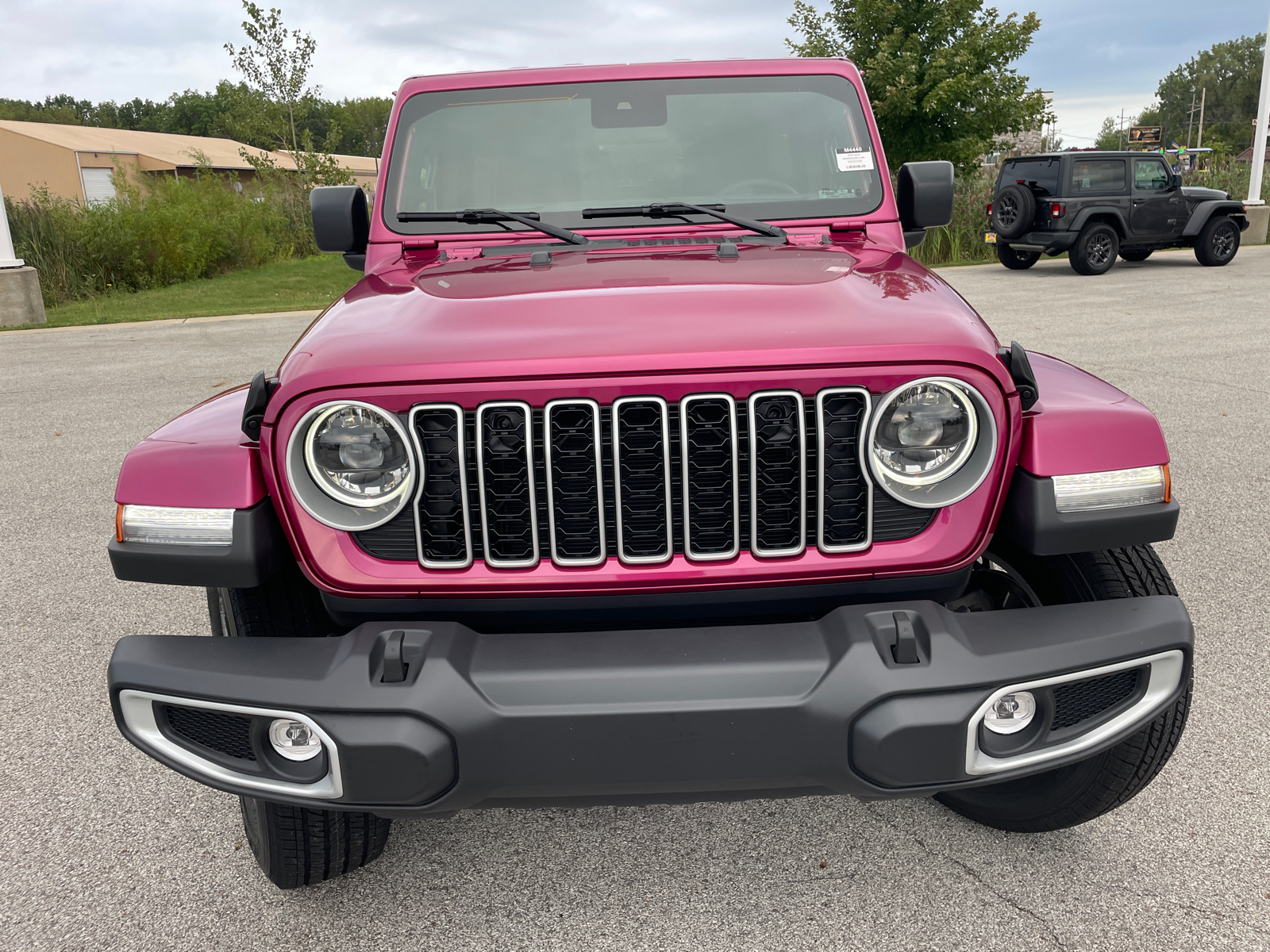 2024 Jeep Wrangler Sahara 8