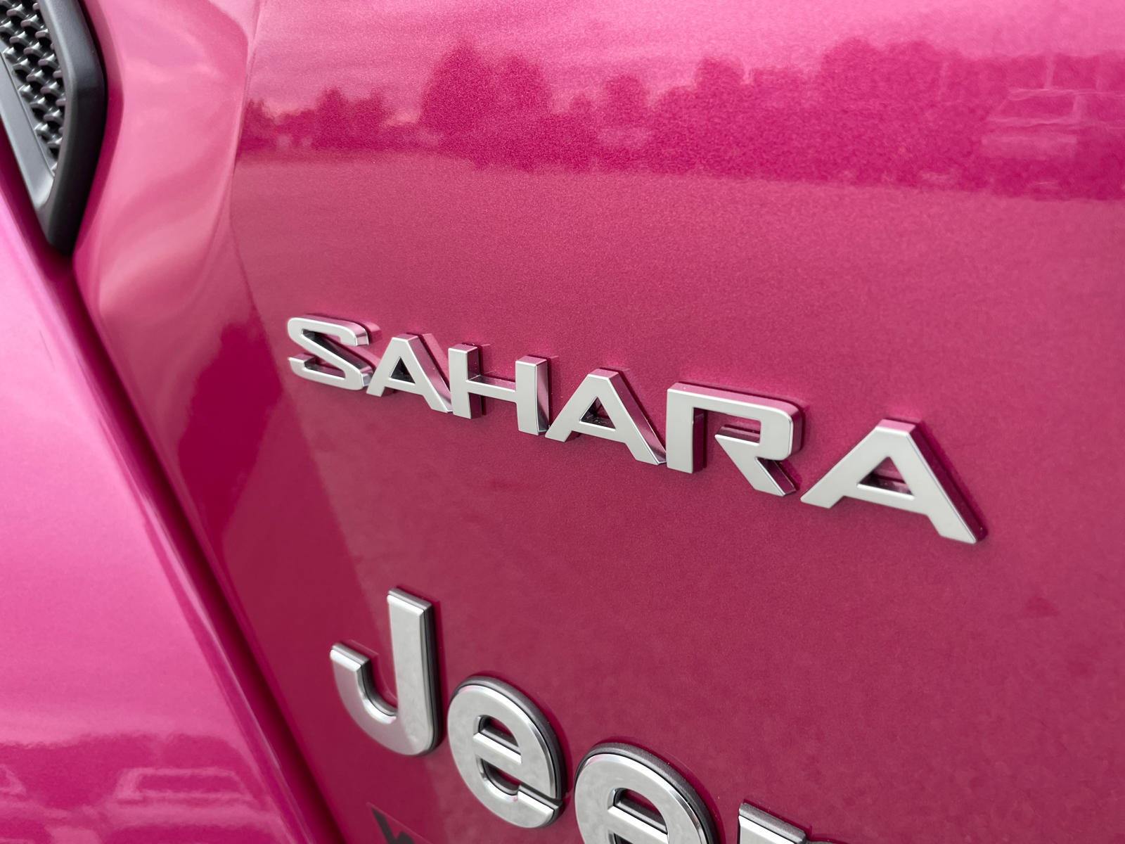 2024 Jeep Wrangler Sahara 45