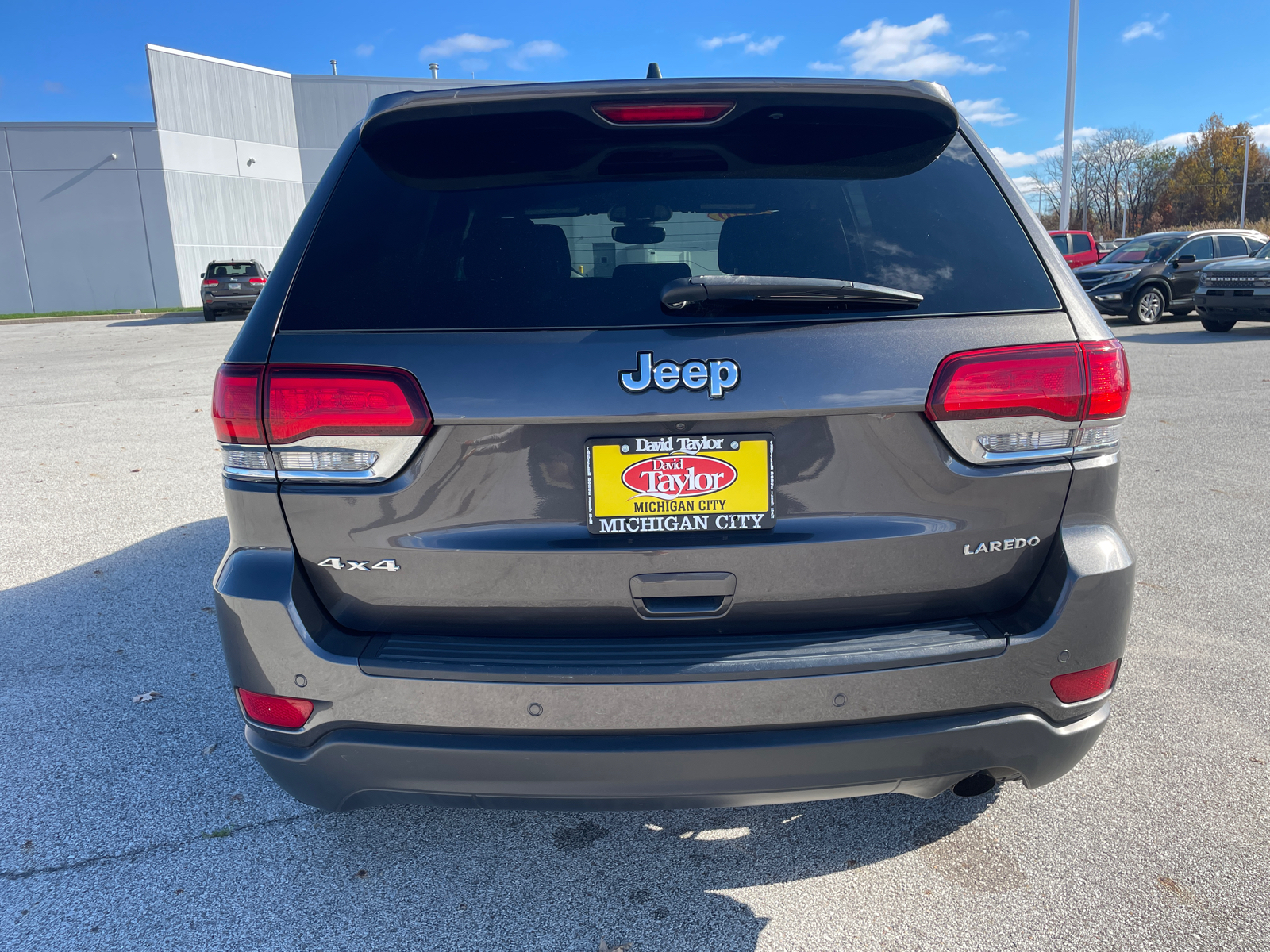 2020 Jeep Grand Cherokee Laredo E 4