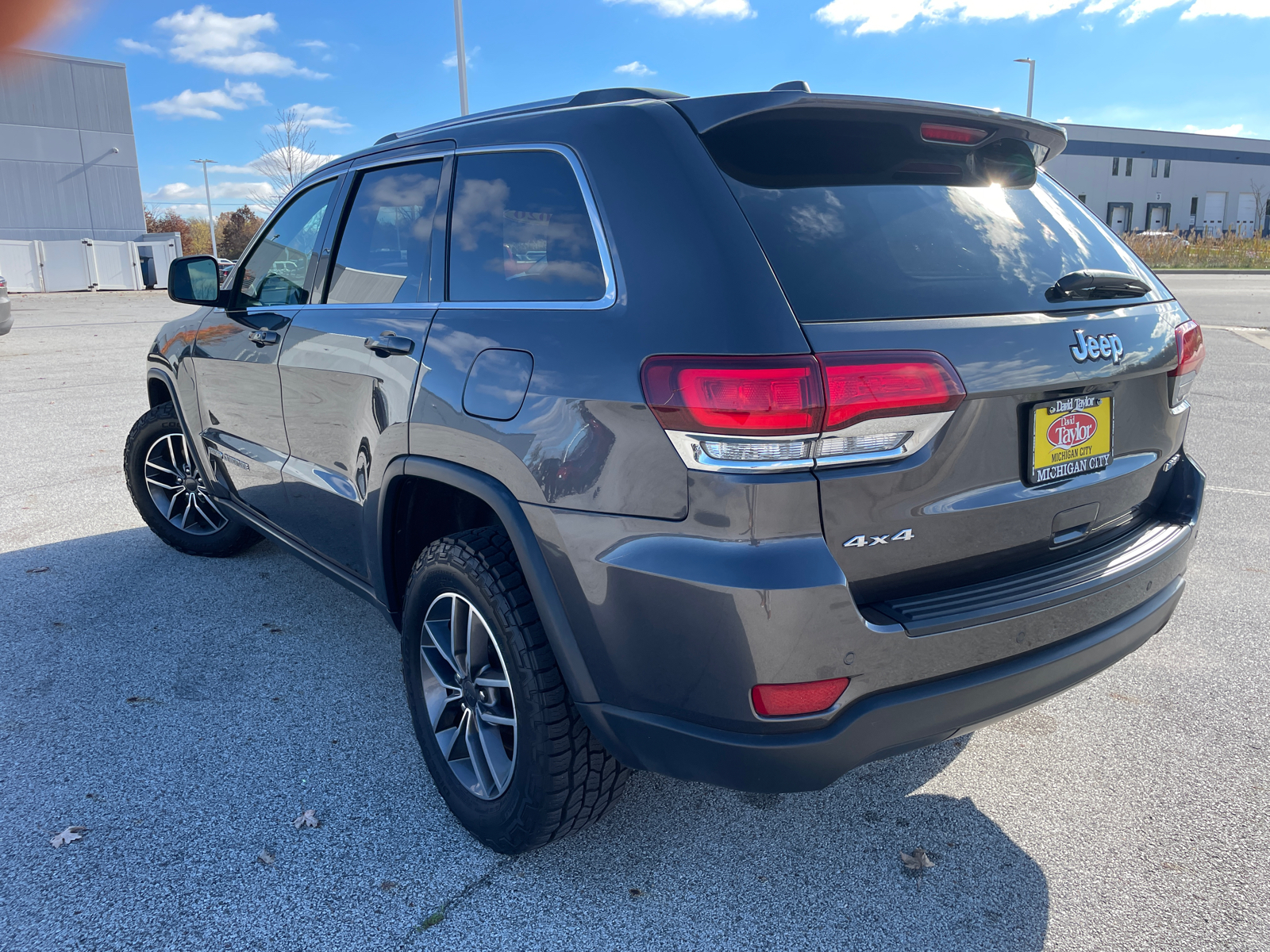 2020 Jeep Grand Cherokee Laredo E 5